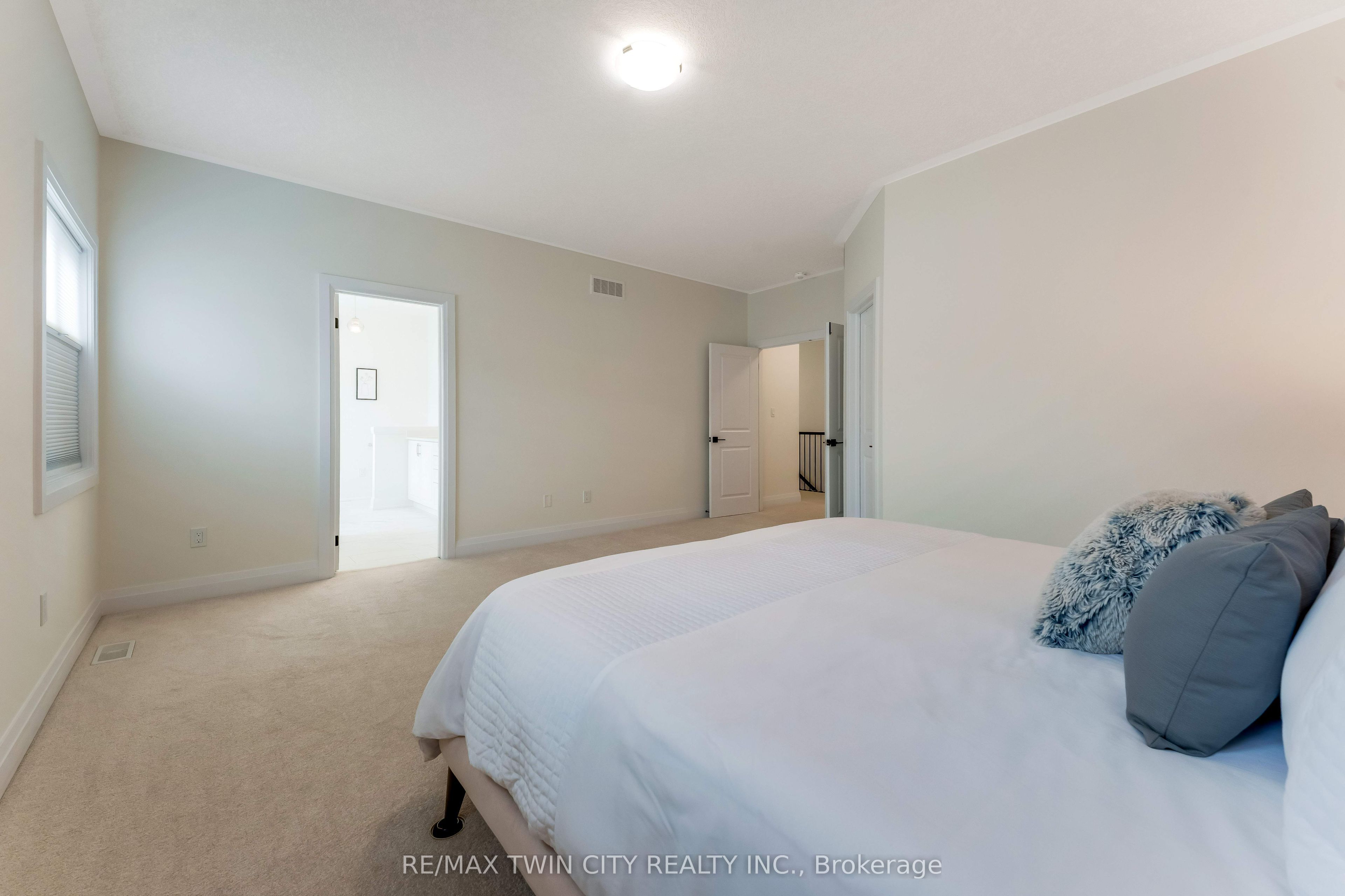 27 Jacob Detweiller Drive Property Photo 33