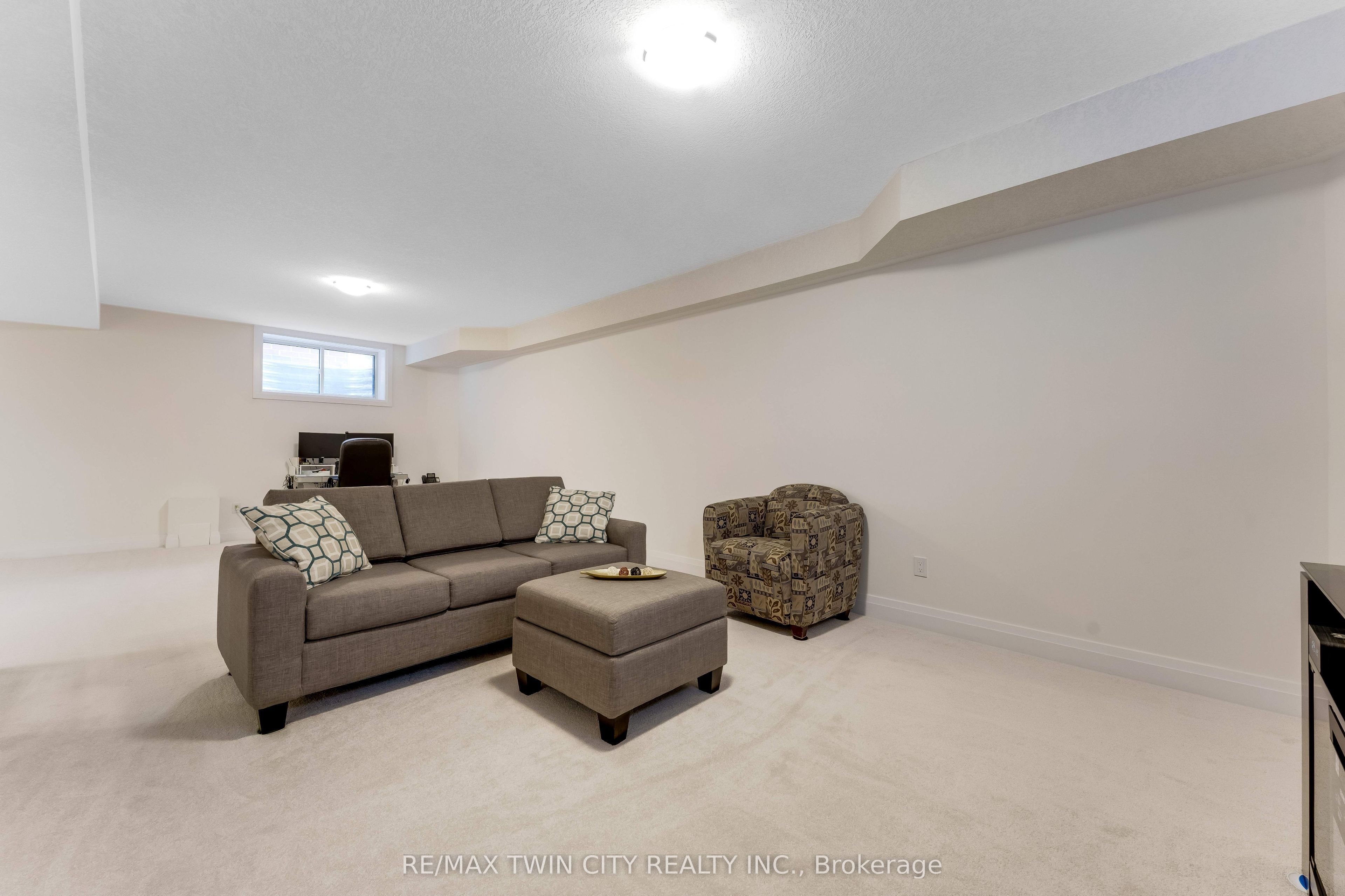 27 Jacob Detweiller Drive Property Photo 40
