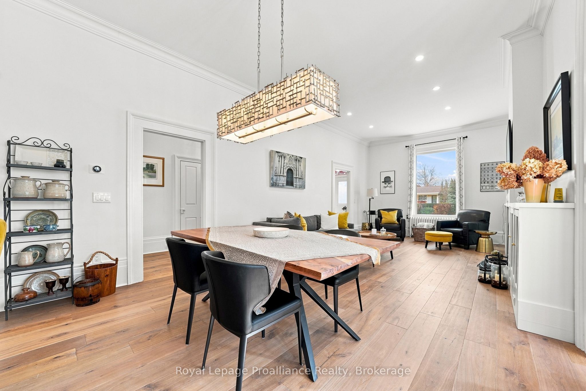 220 Charles Street Property Photo 10