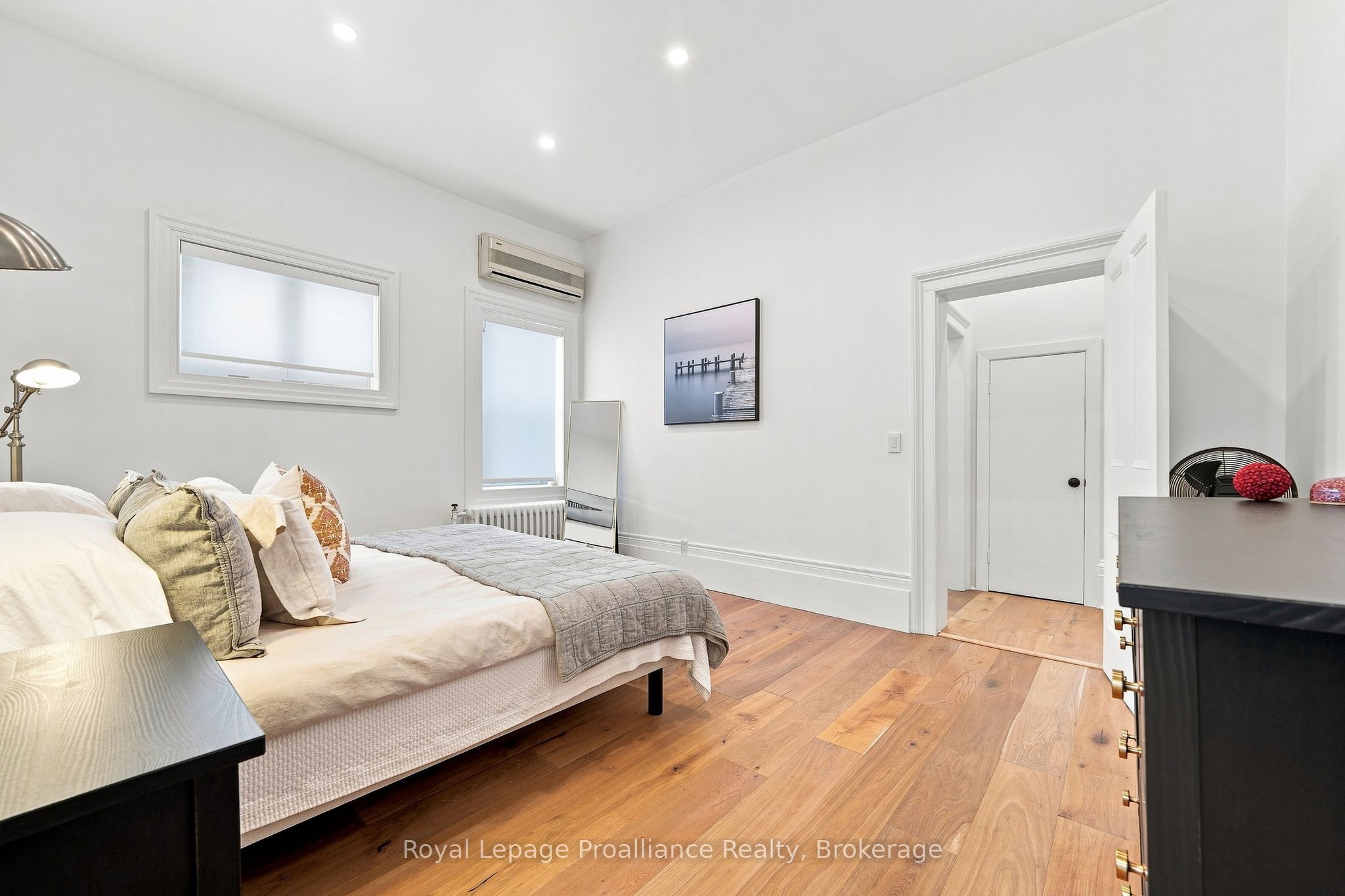 220 Charles Street Property Photo 20