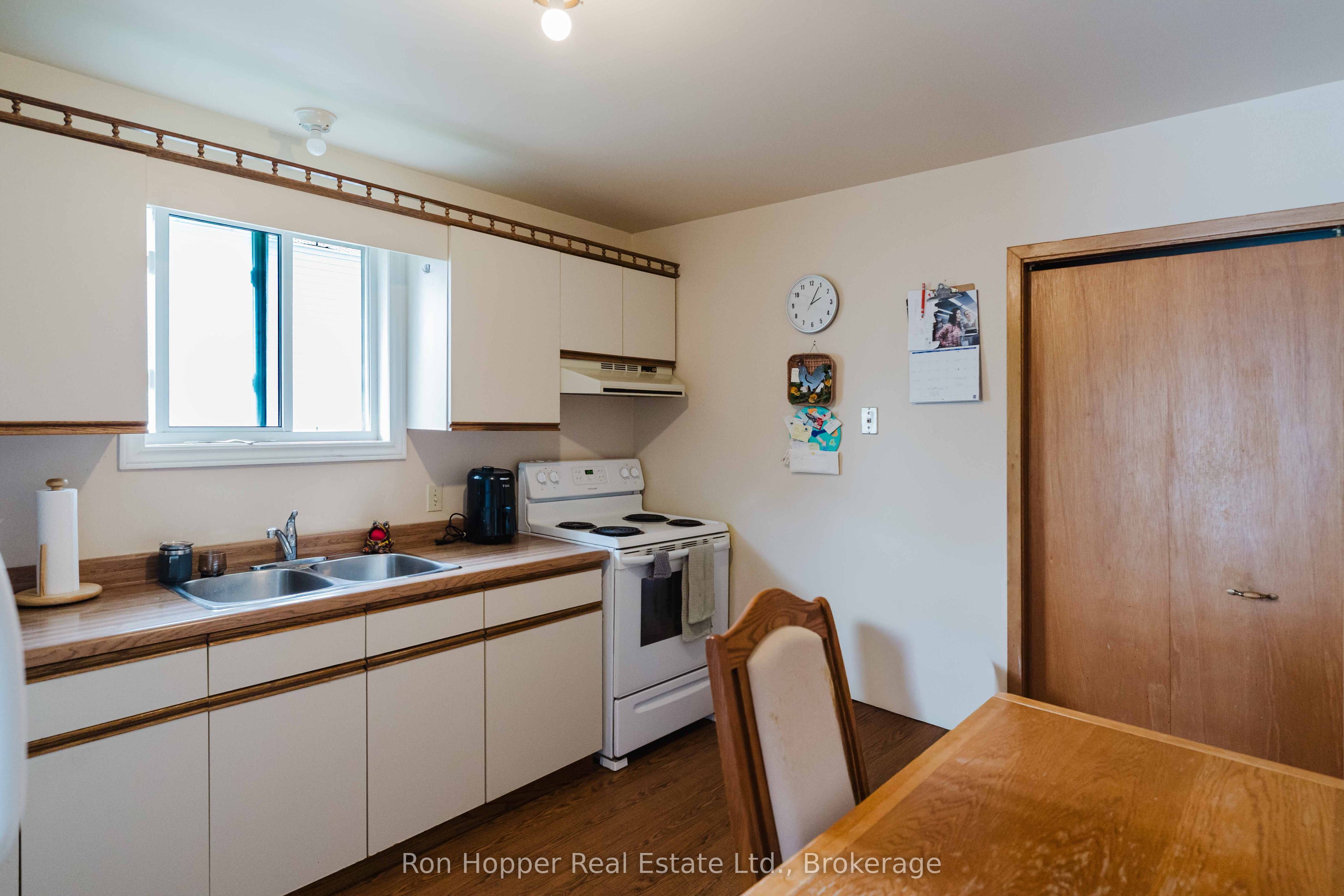 1885 9th Avenue E Property Photo 9