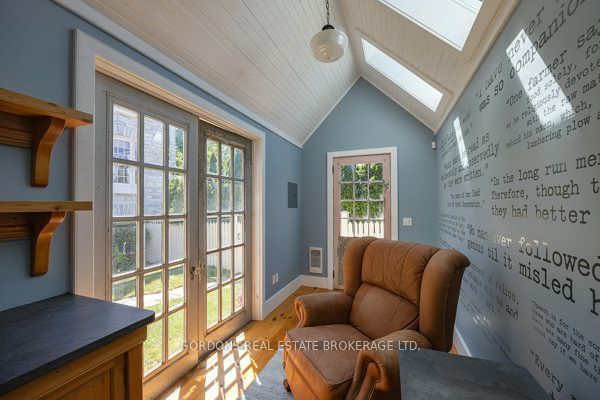 236 James Street Property Photo 8
