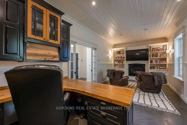 236 James Street Property Photo 31