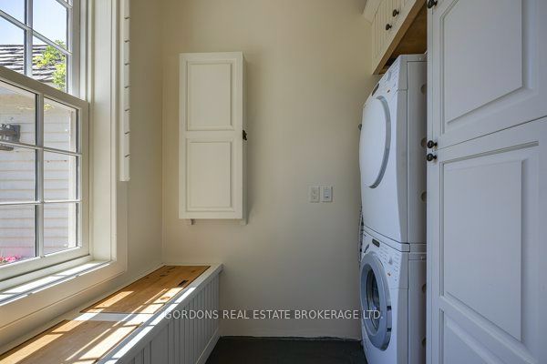 236 James Street Property Photo 32