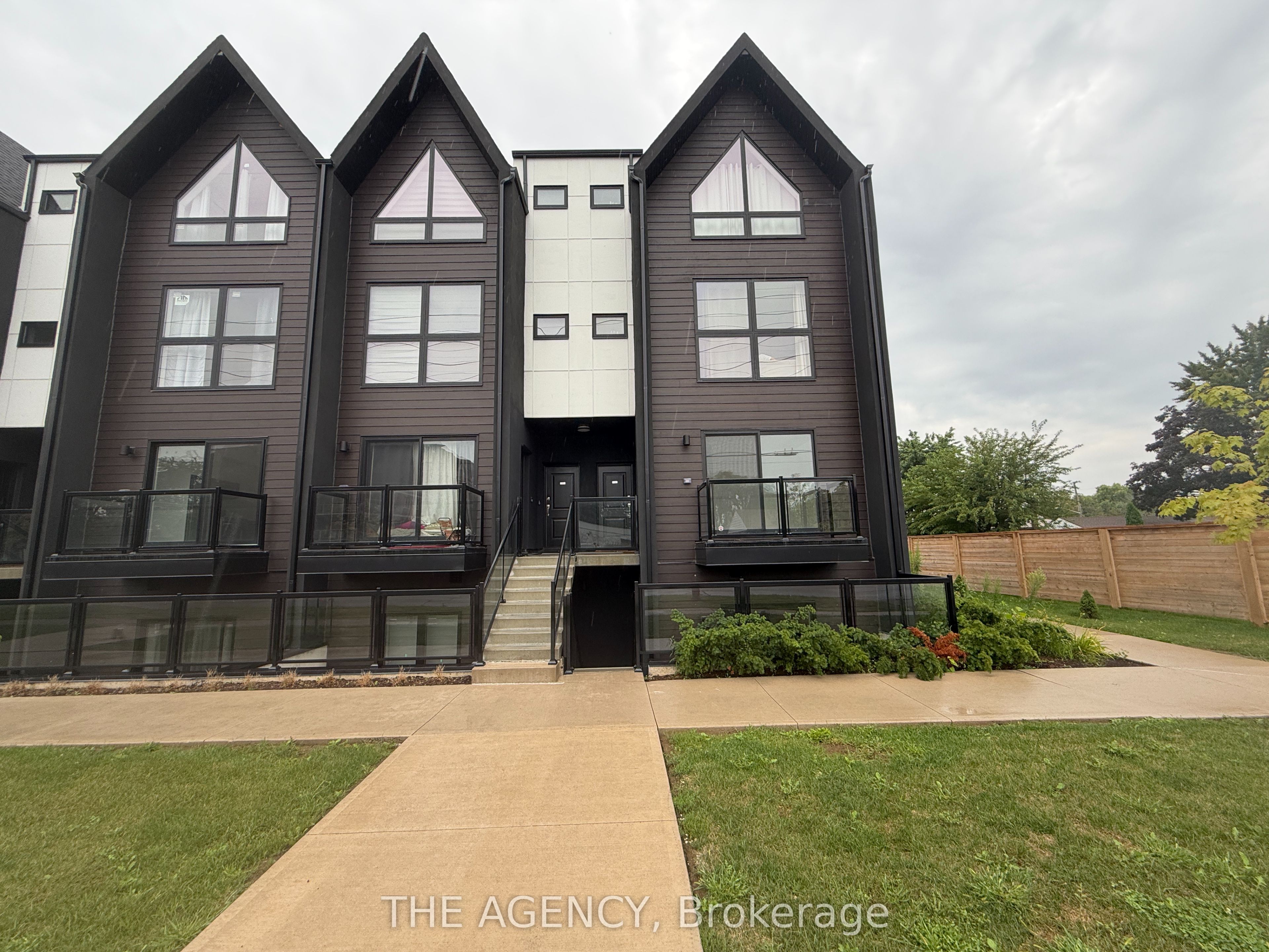 7277 Wilson Crescent 206 Property Photo 1