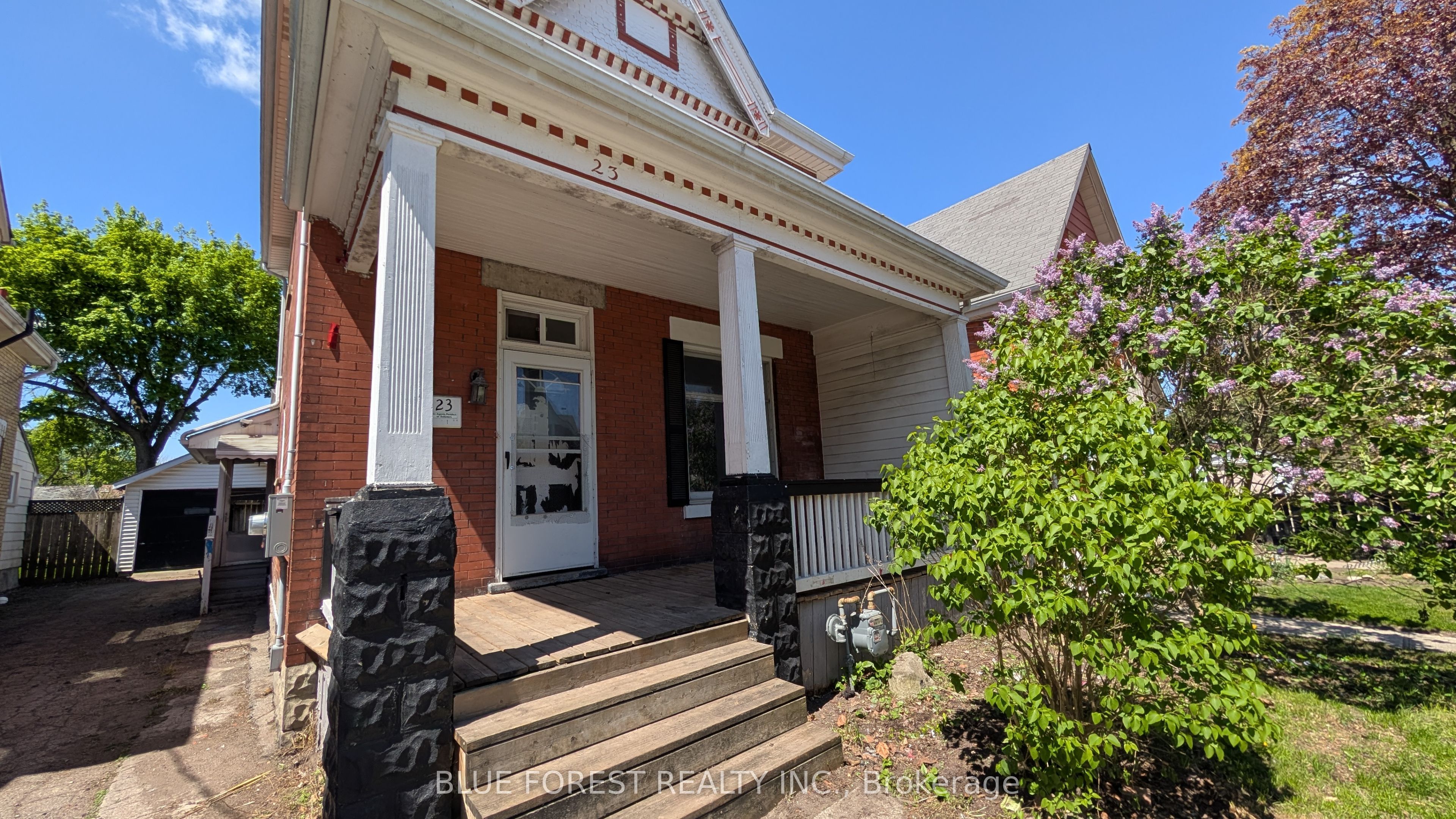 23 Hyatt Avenue Property Photo 2