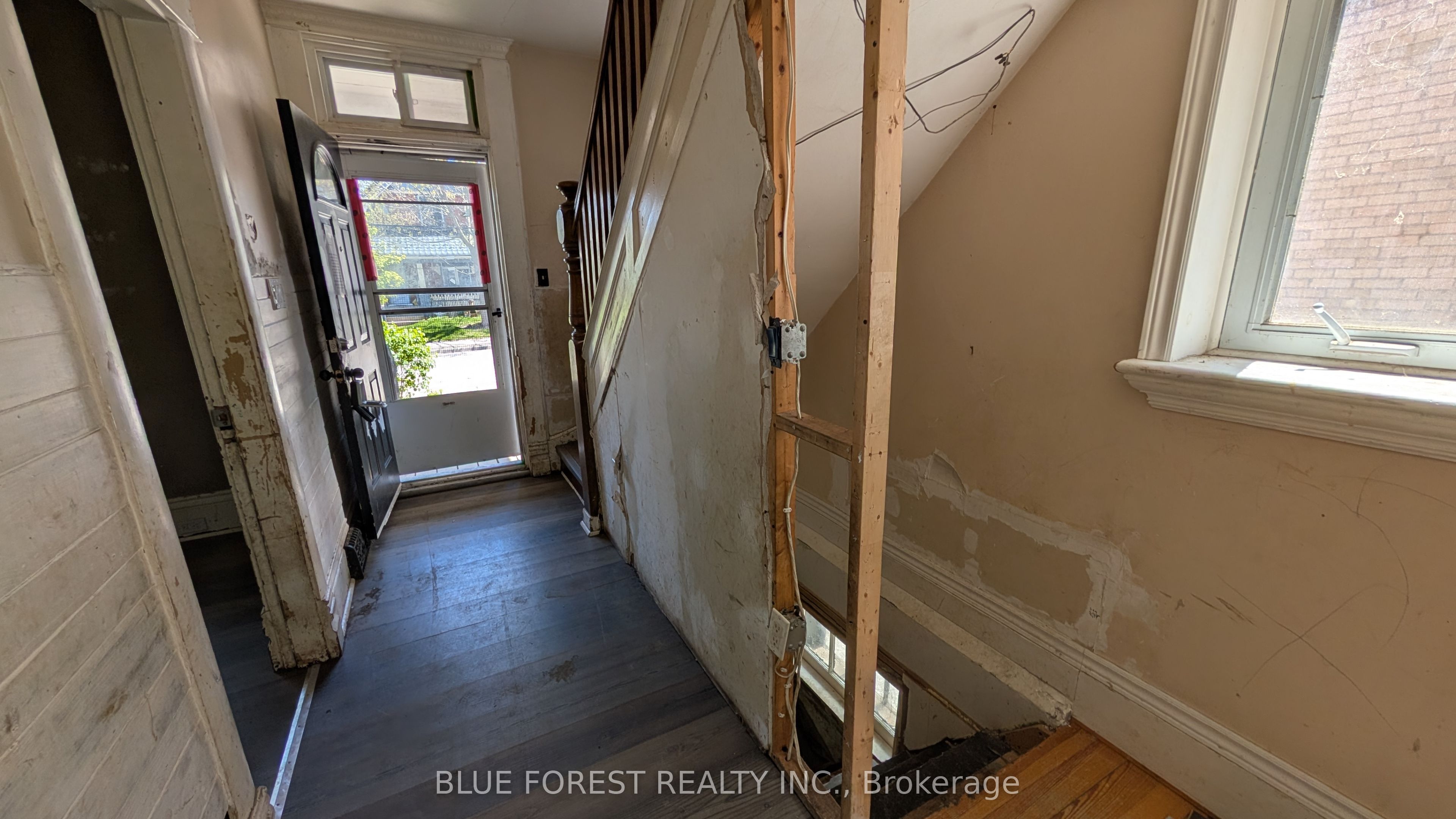 23 Hyatt Avenue Property Photo 7