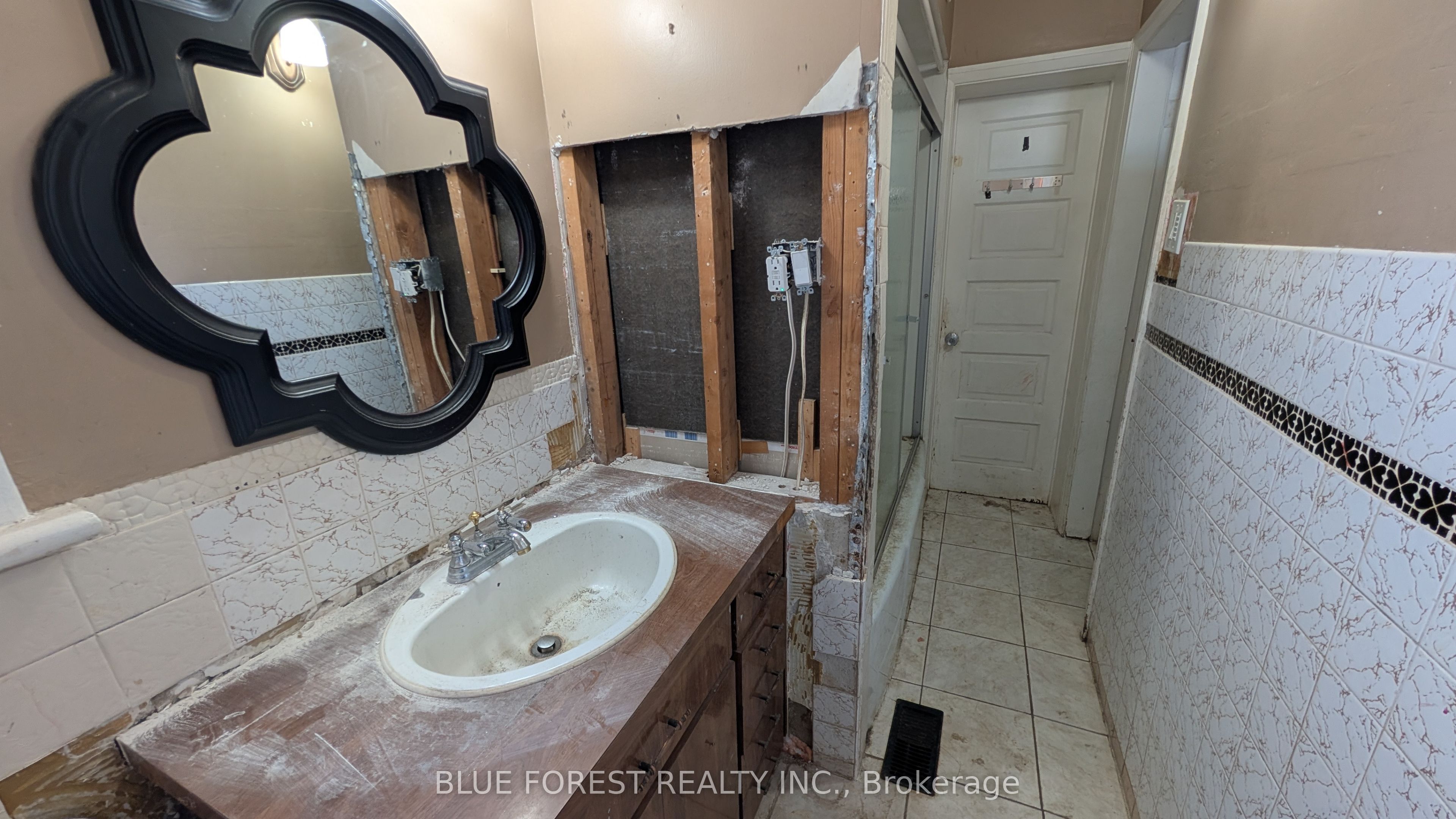 23 Hyatt Avenue Property Photo 15
