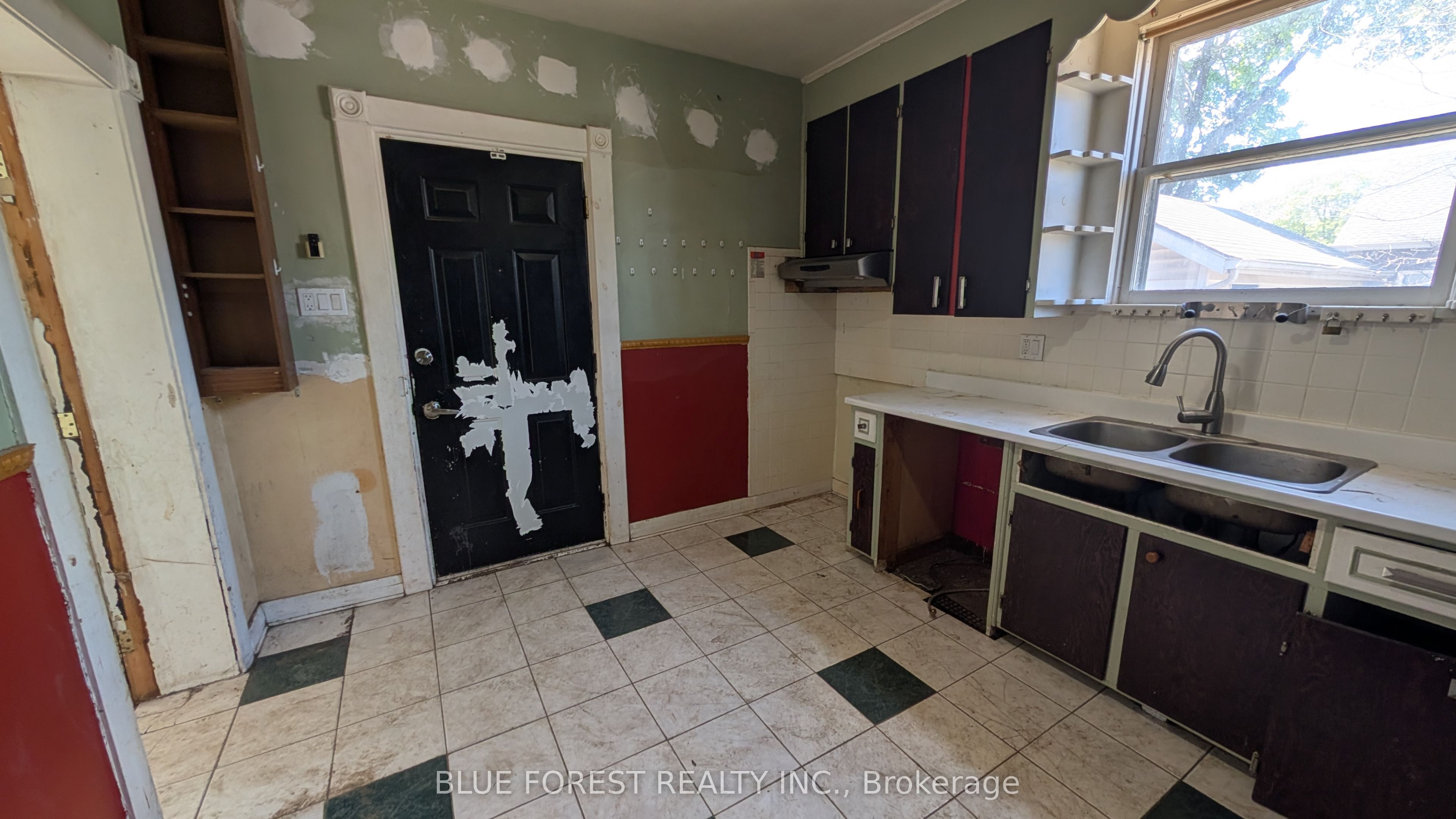 23 Hyatt Avenue Property Photo 16
