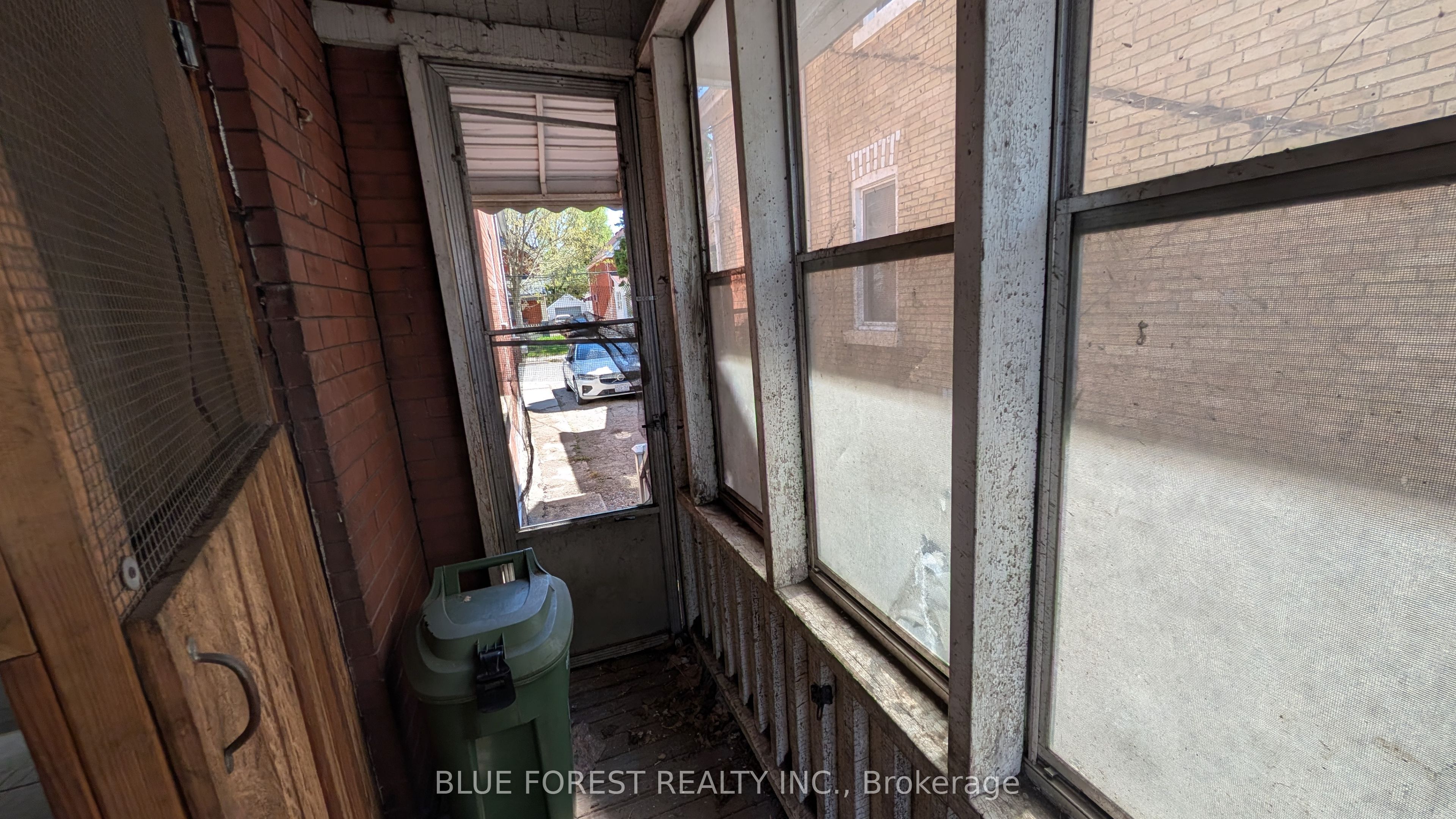 23 Hyatt Avenue Property Photo 17