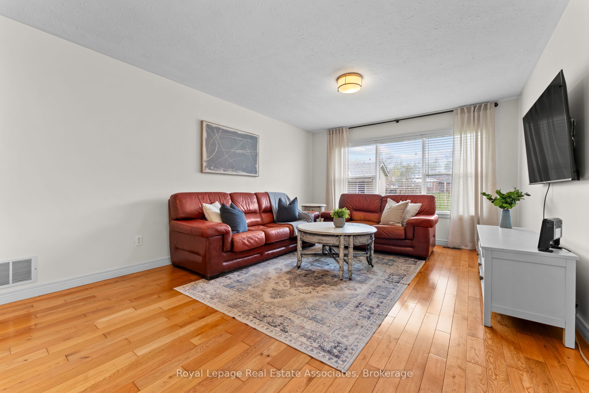 190 Sheffield Street Property Photo 11