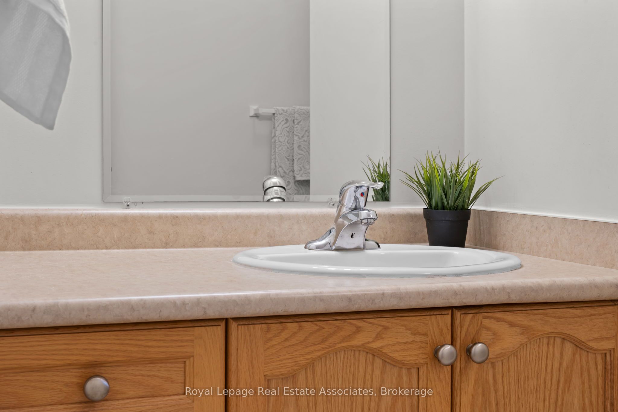 190 Sheffield Street Property Photo 25