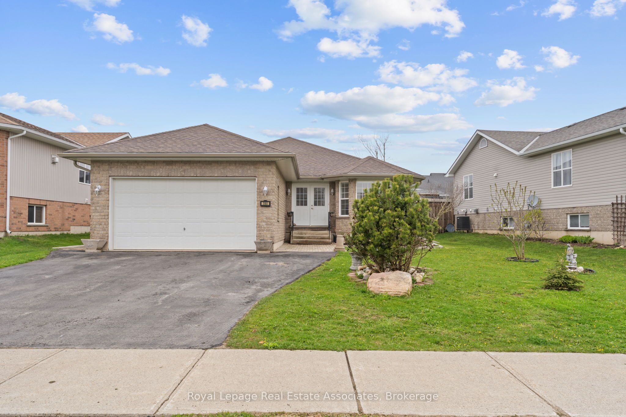 190 Sheffield Street Property Photo 38