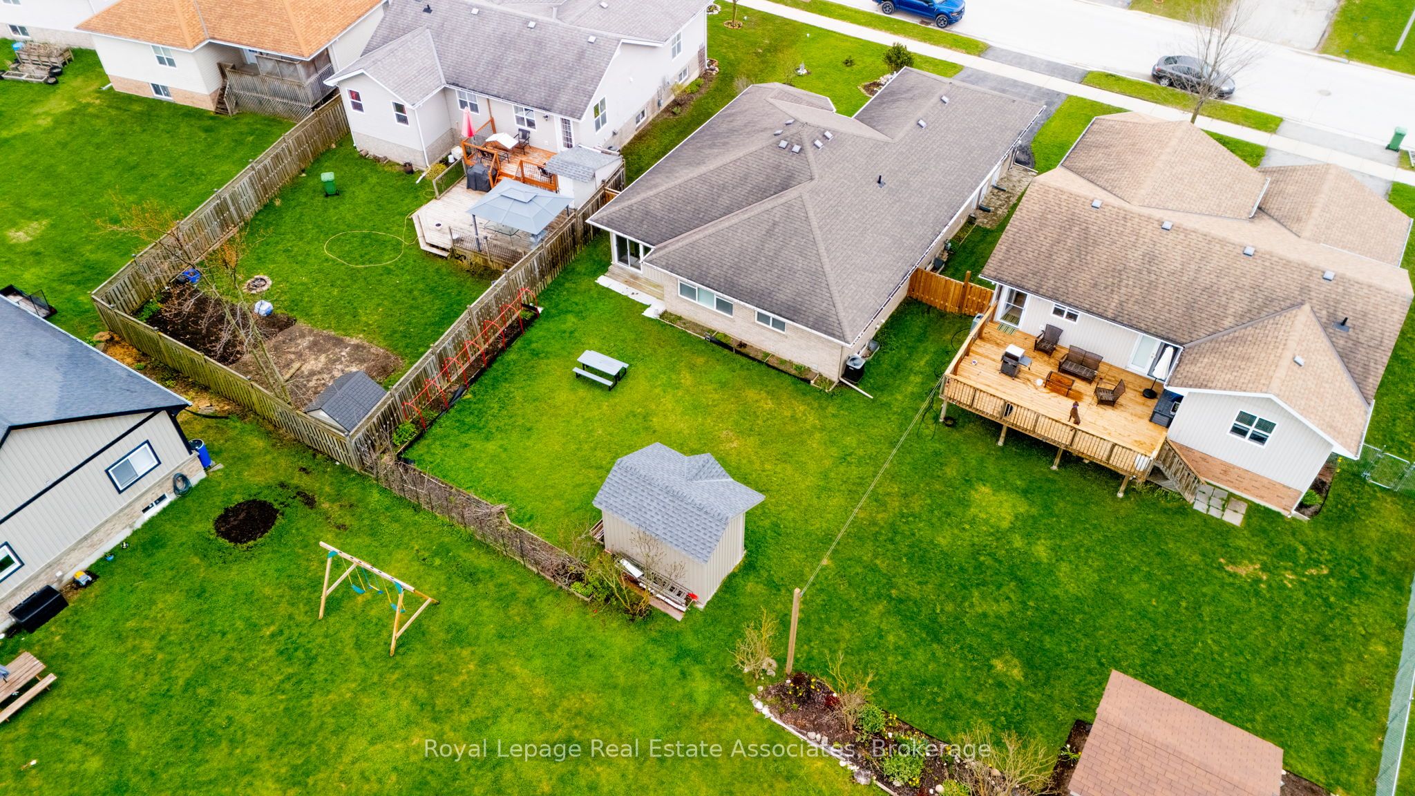 190 Sheffield Street Property Photo 41