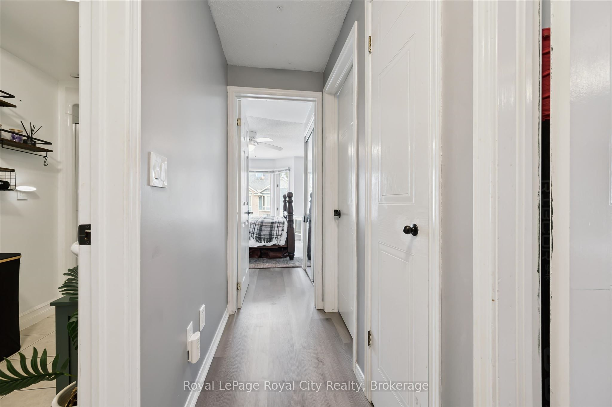 941 Gordon Street 25 Property Photo 11