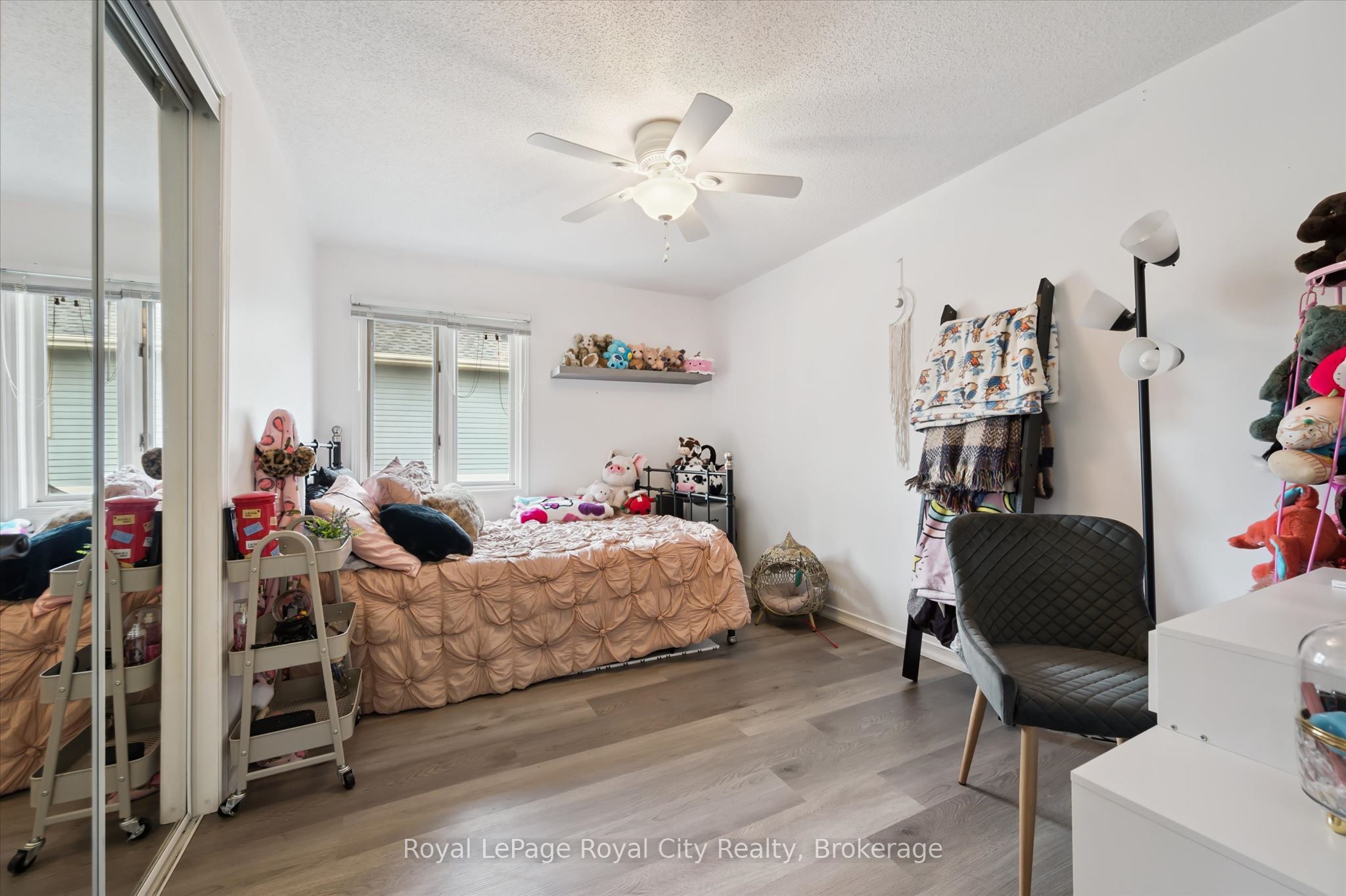 941 Gordon Street 25 Property Photo 12