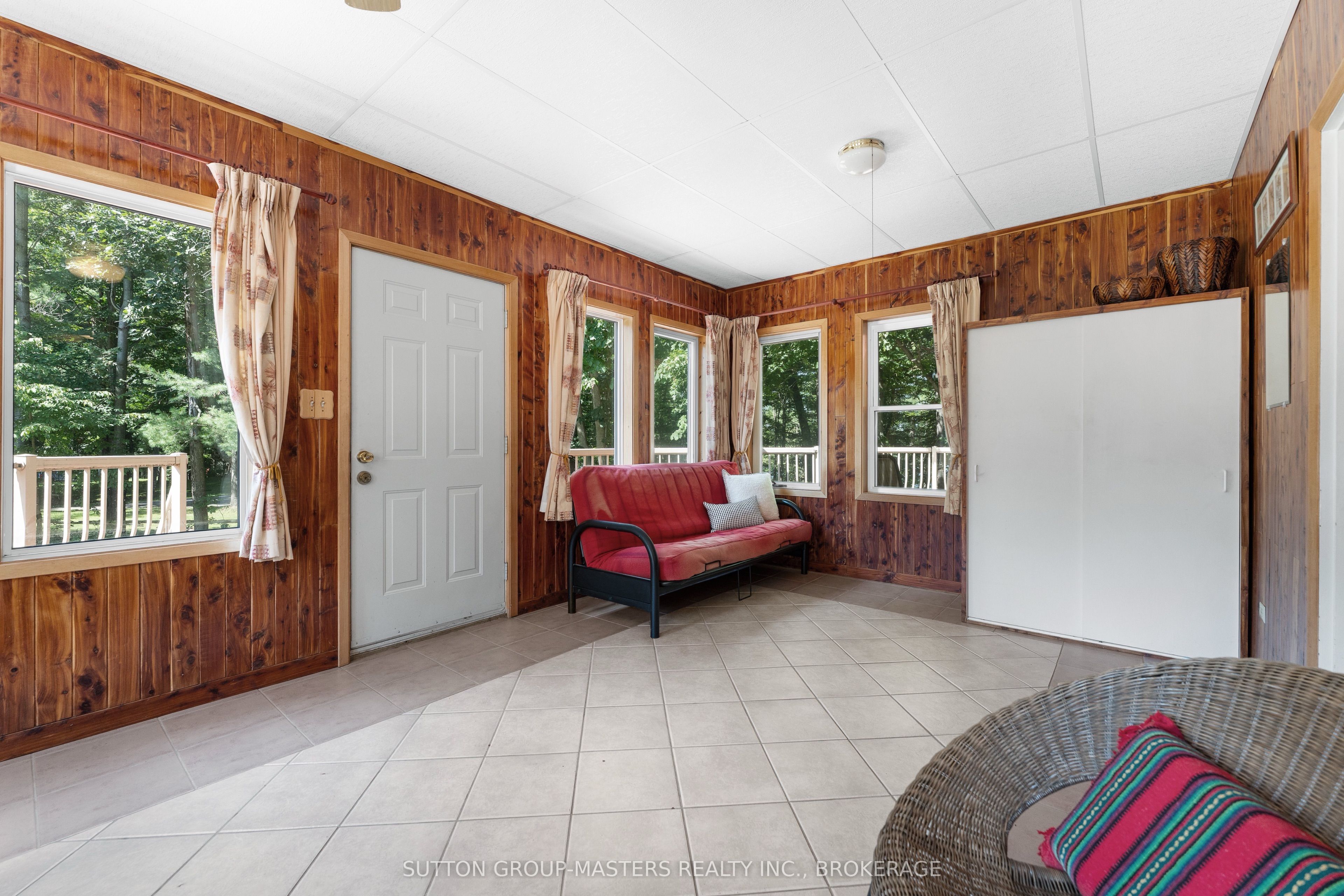 3659 Moore Farm Lane Property Photo 6