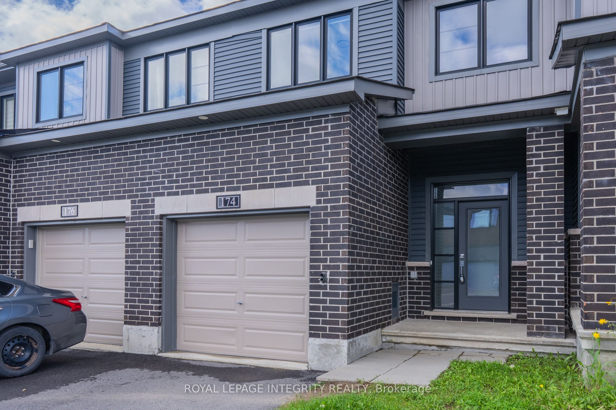 174 Namaste Walk Property Photo 2