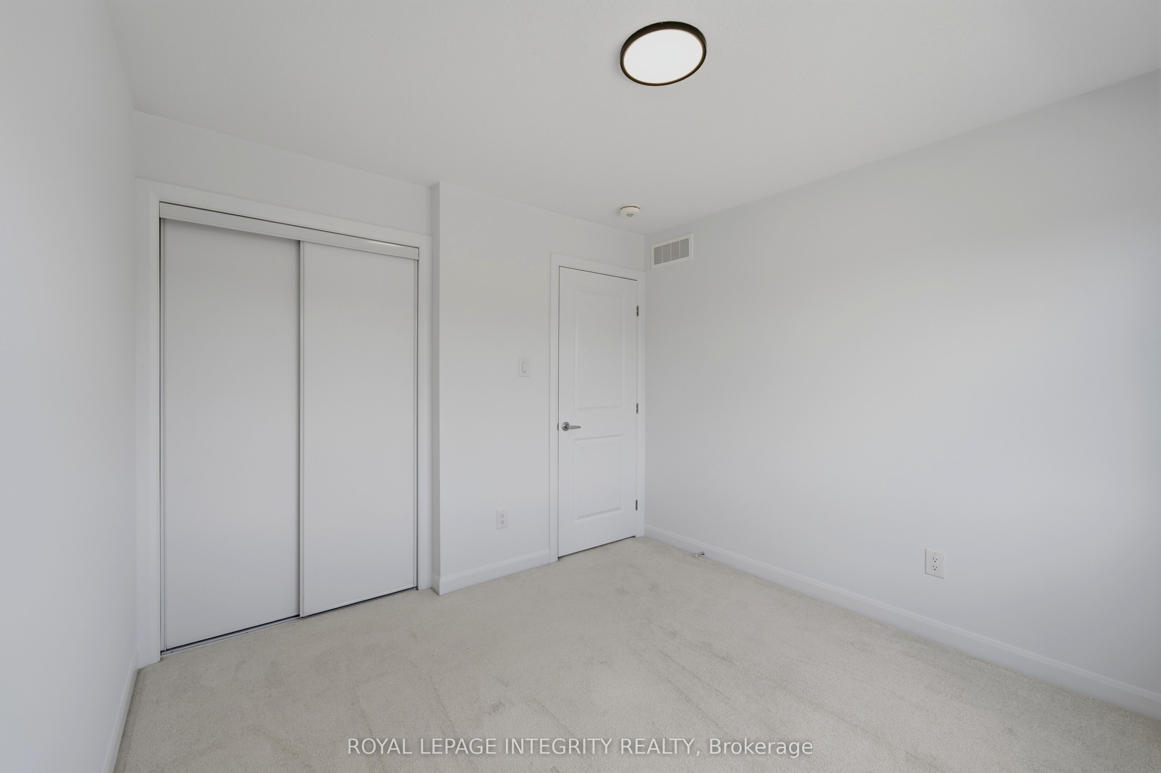 174 Namaste Walk Property Photo 29