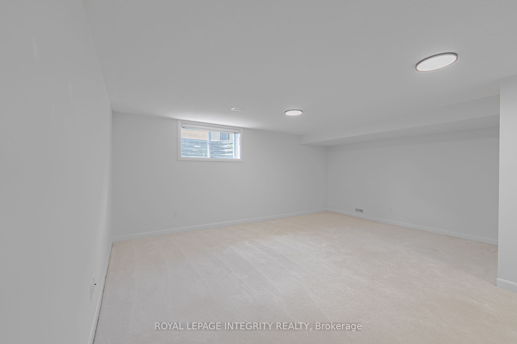 174 Namaste Walk Property Photo 32