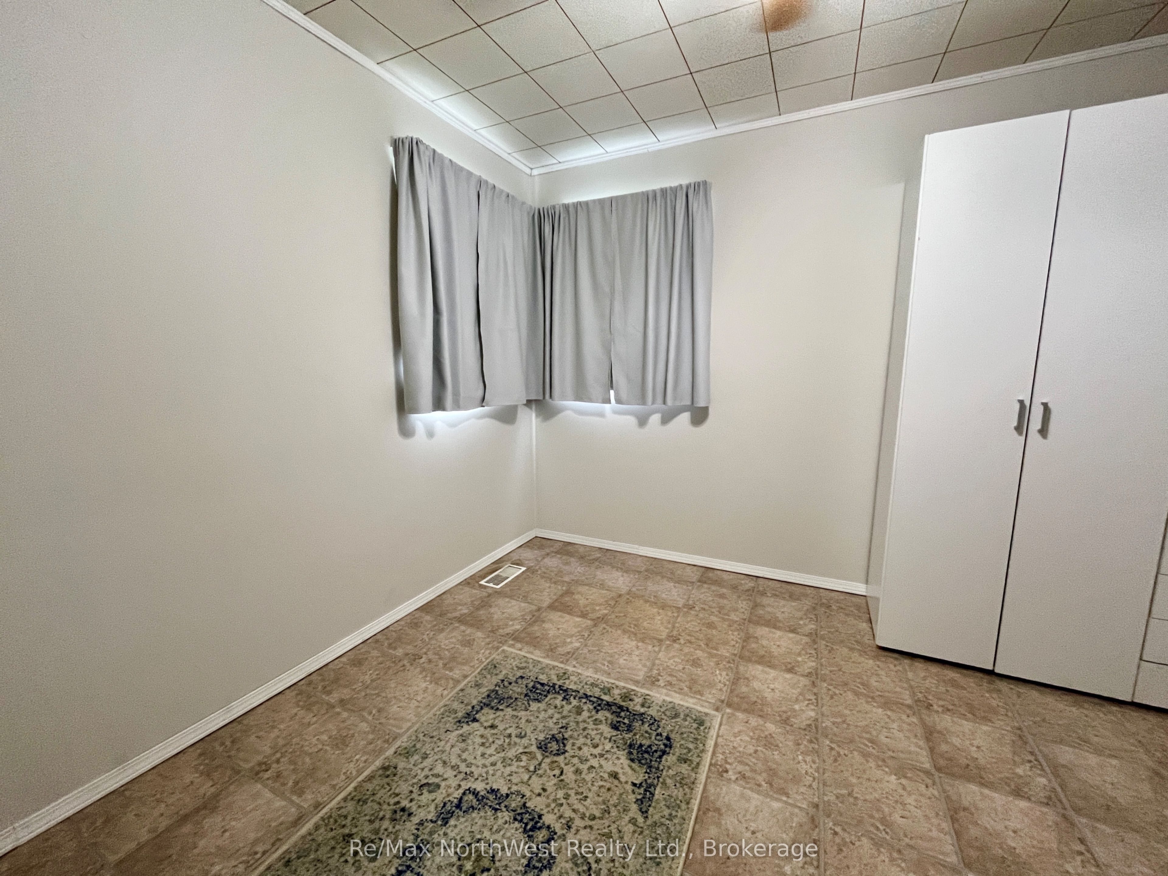 10 Spruce Road Property Photo 9