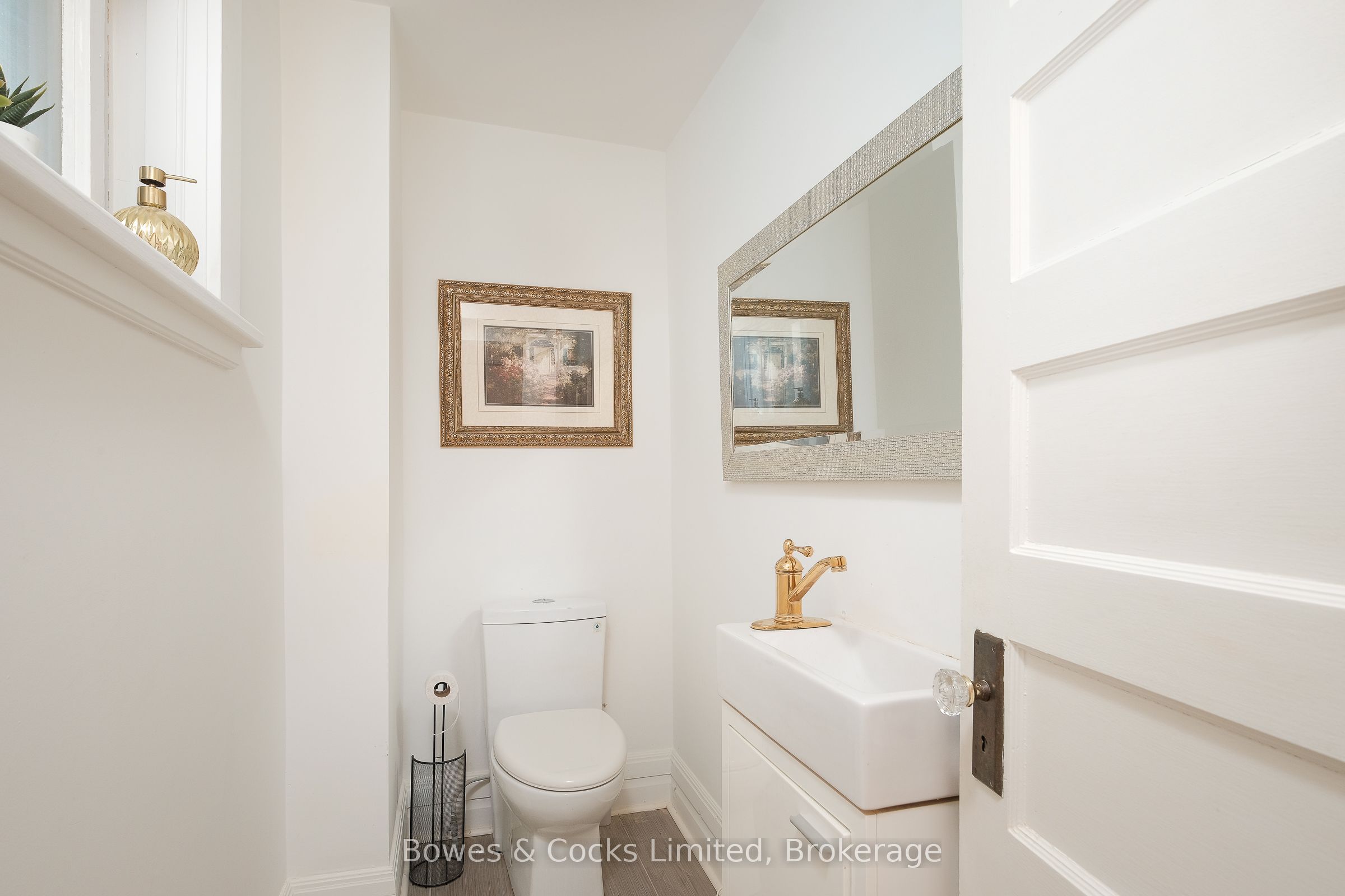 599 Gilmour Street Property Photo 11