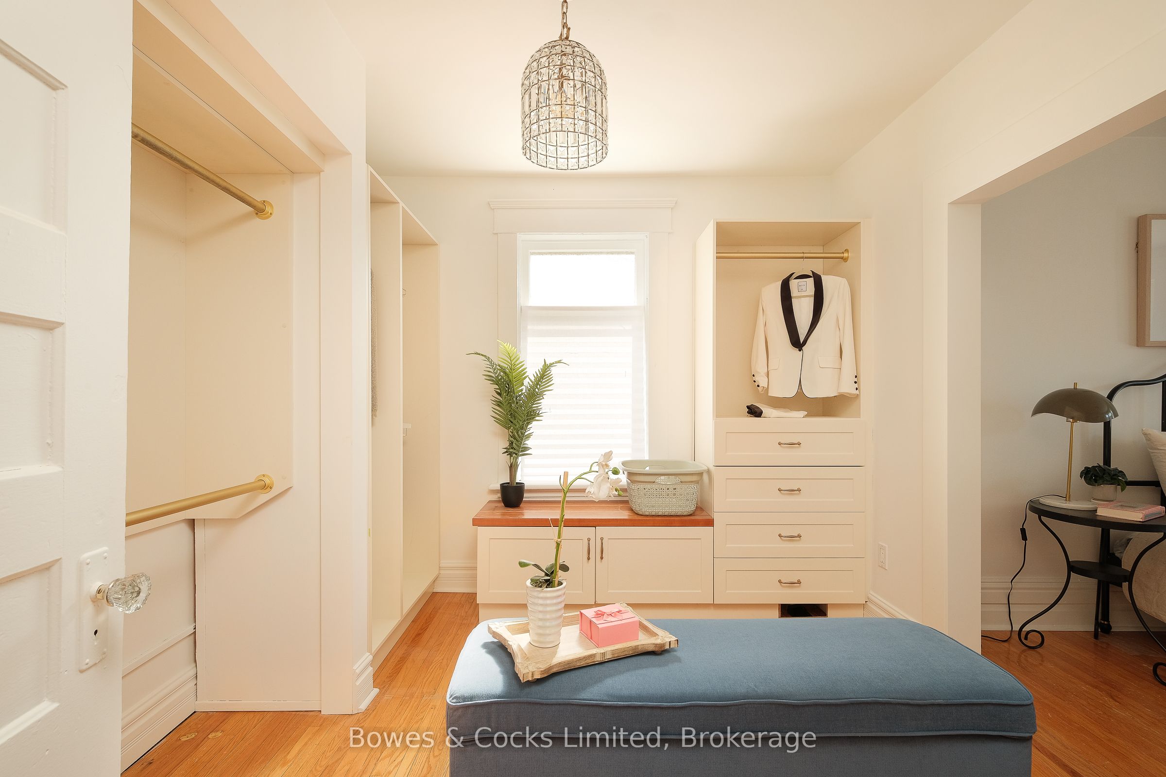599 Gilmour Street Property Photo 22