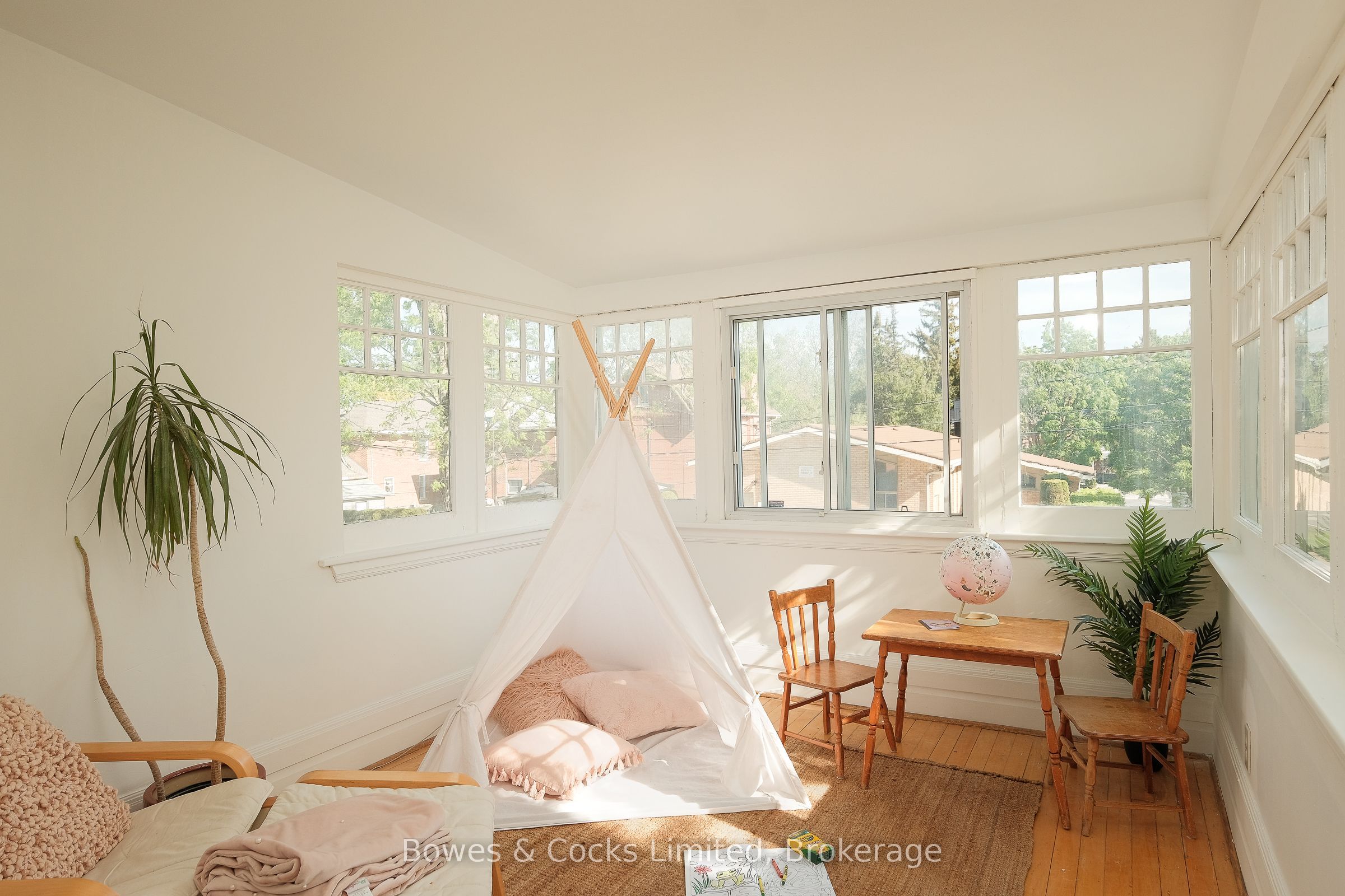599 Gilmour Street Property Photo 24