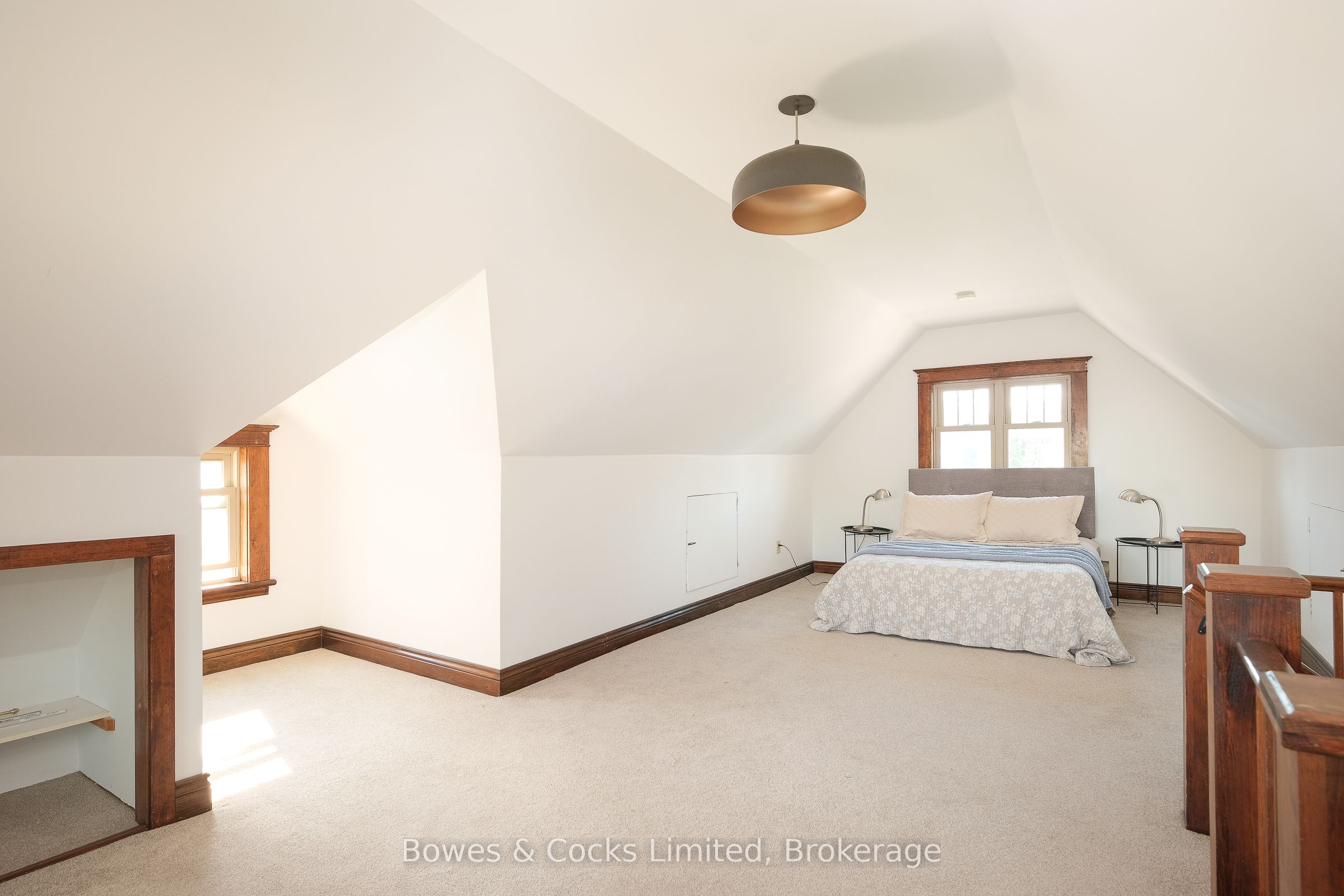 599 Gilmour Street Property Photo 29