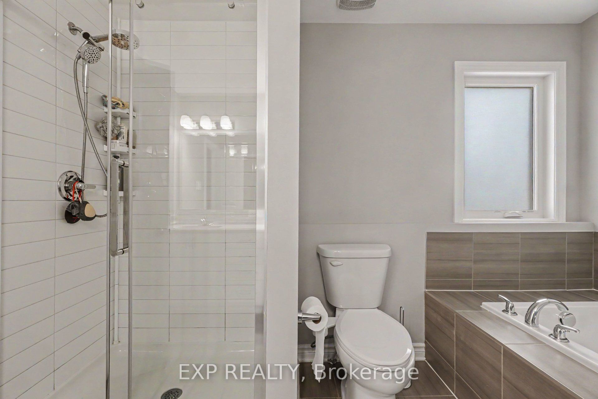 719 Cashmere Terrace Property Photo 24