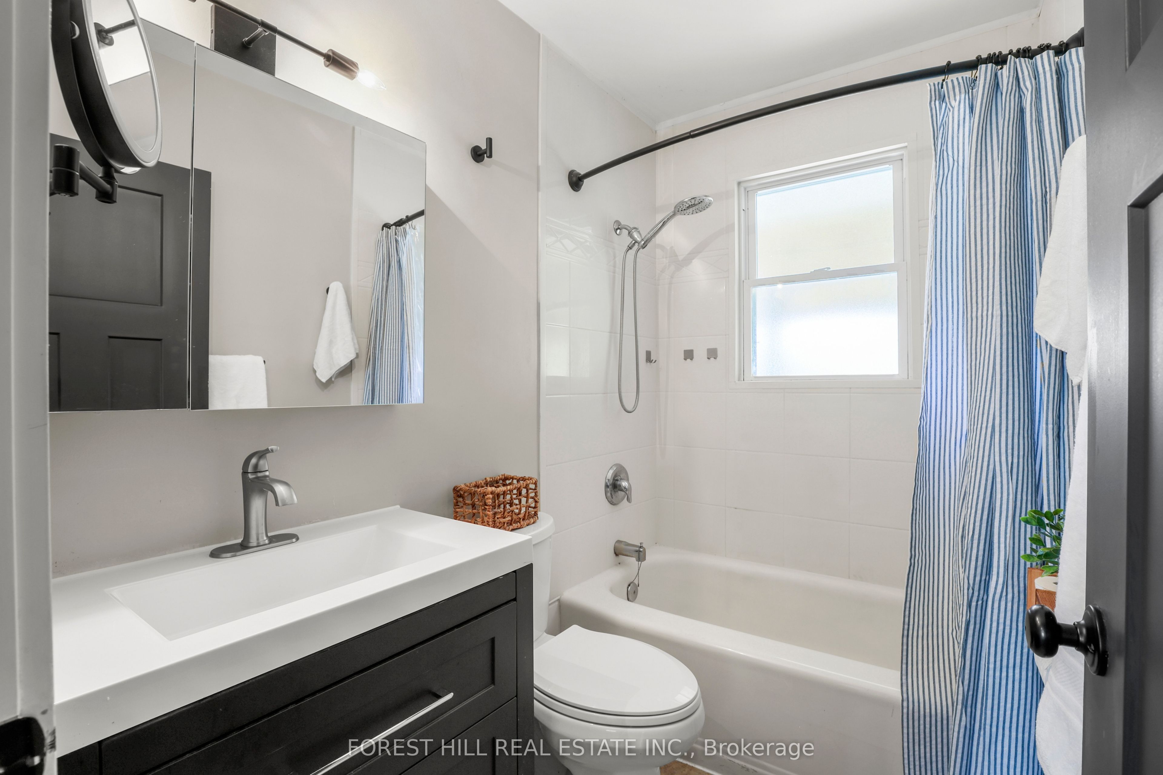 203 Merlin Crescent Property Photo 21