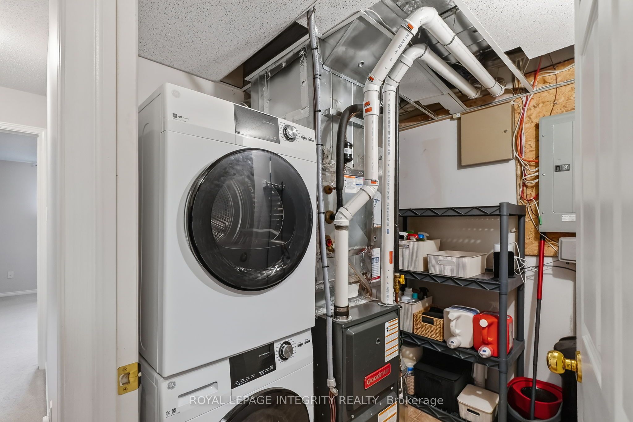 795 Longfields Drive Property Photo 27