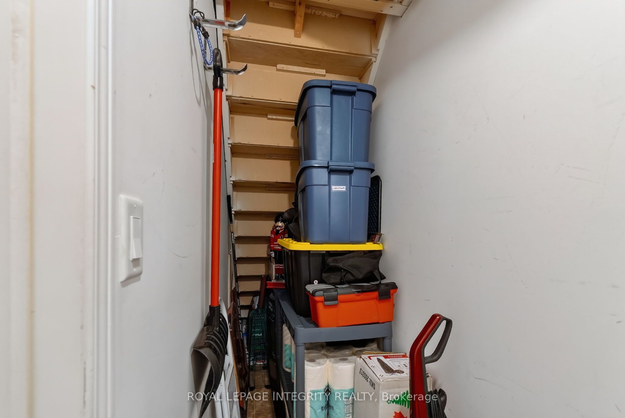 795 Longfields Drive Property Photo 28