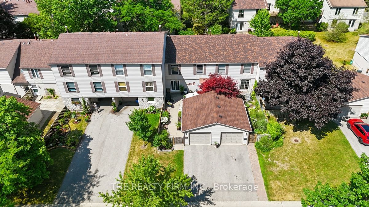 905 Dalhousie Drive