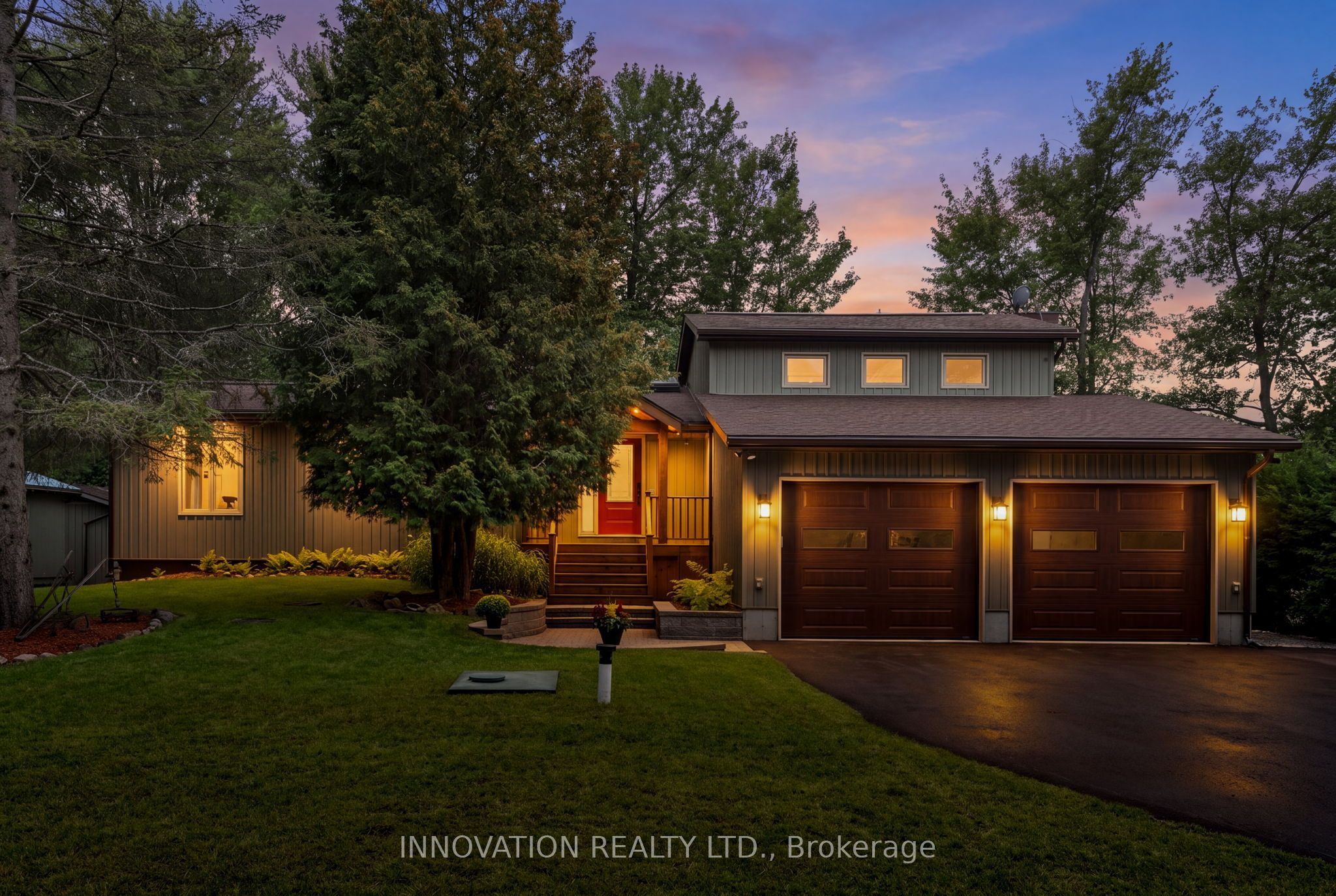 956 Bayview Drive Property Photo 1