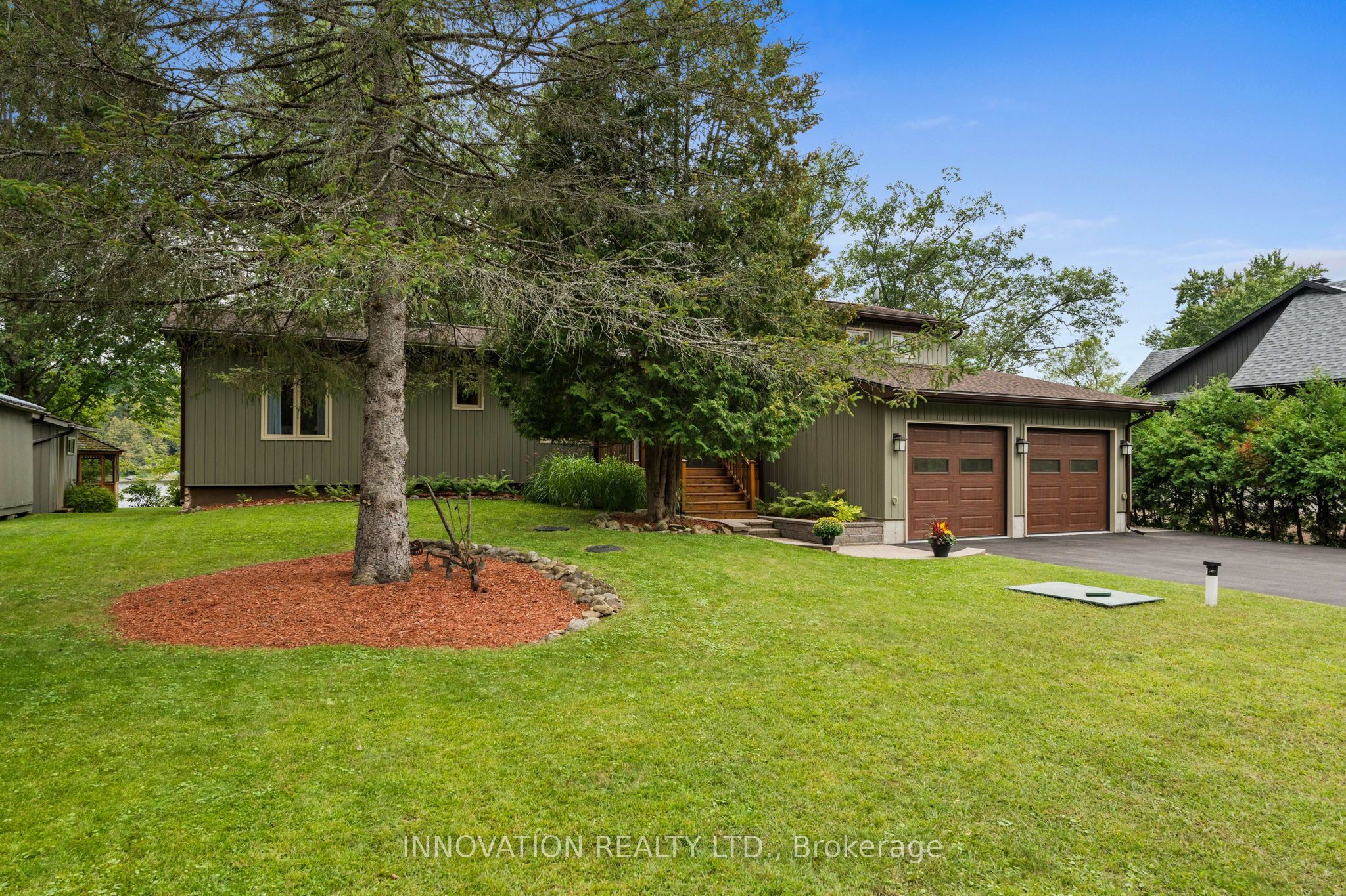 956 Bayview Drive Property Photo 2