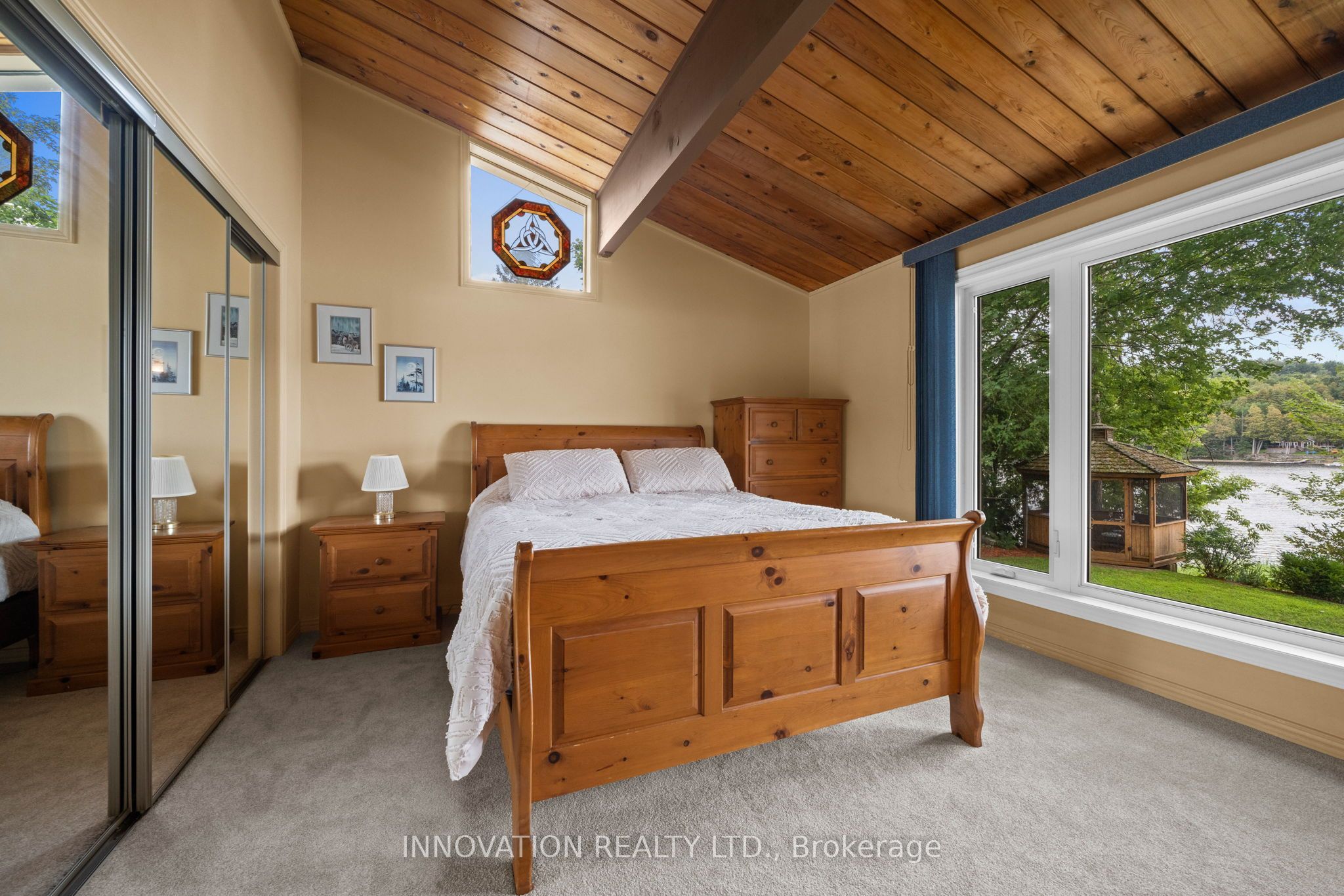 956 Bayview Drive Property Photo 12