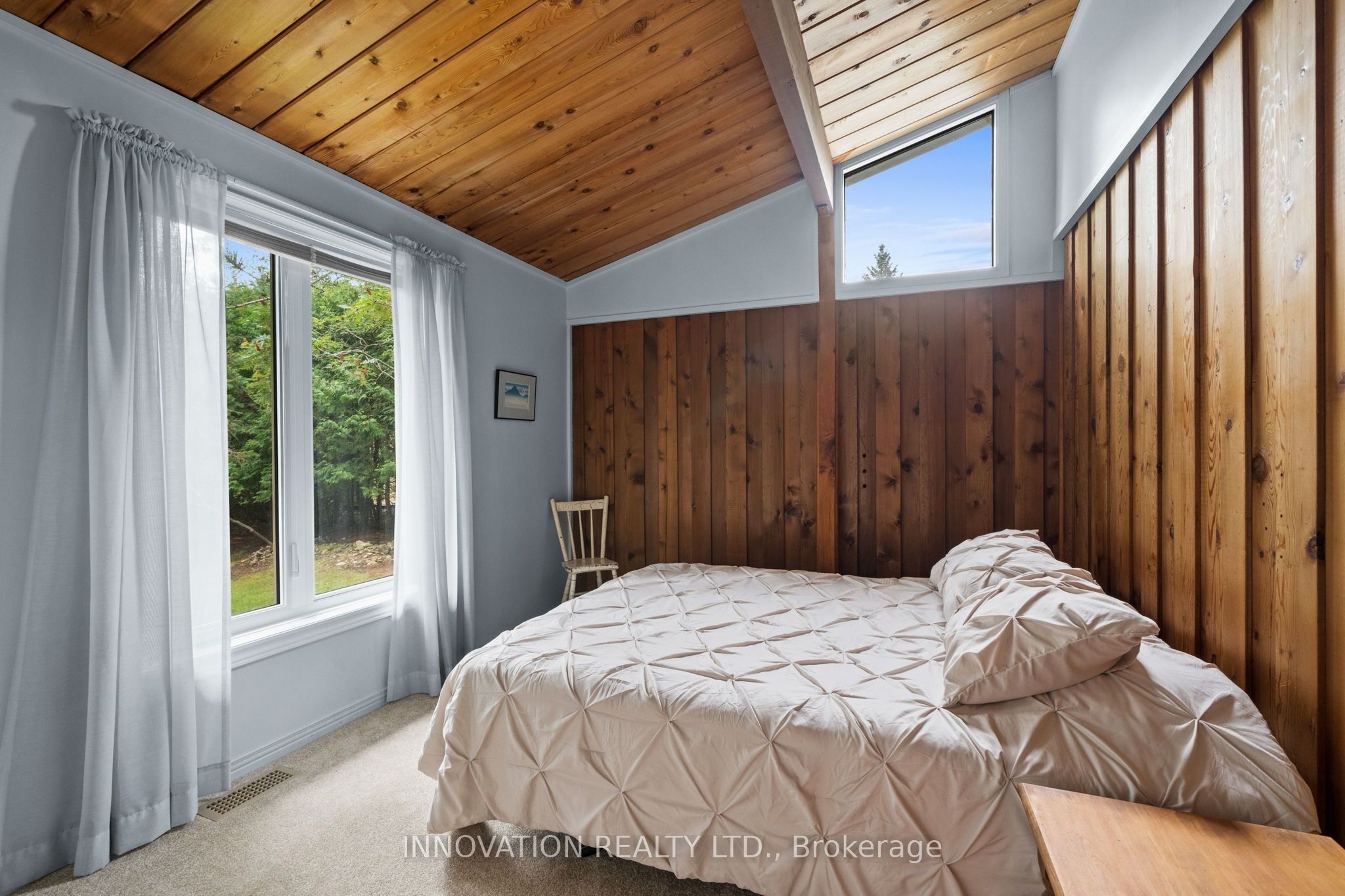 956 Bayview Drive Property Photo 16