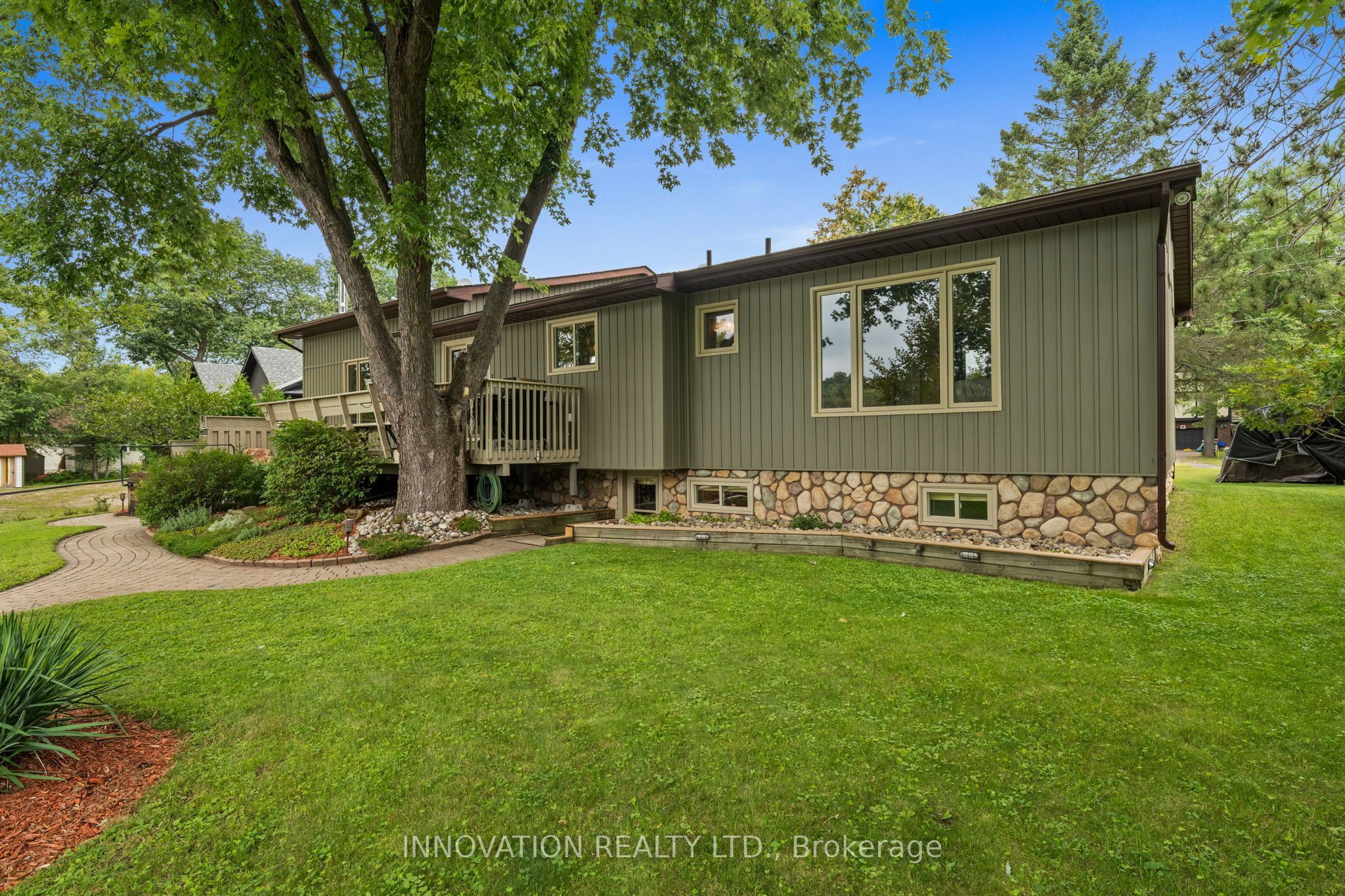 956 Bayview Drive Property Photo 31
