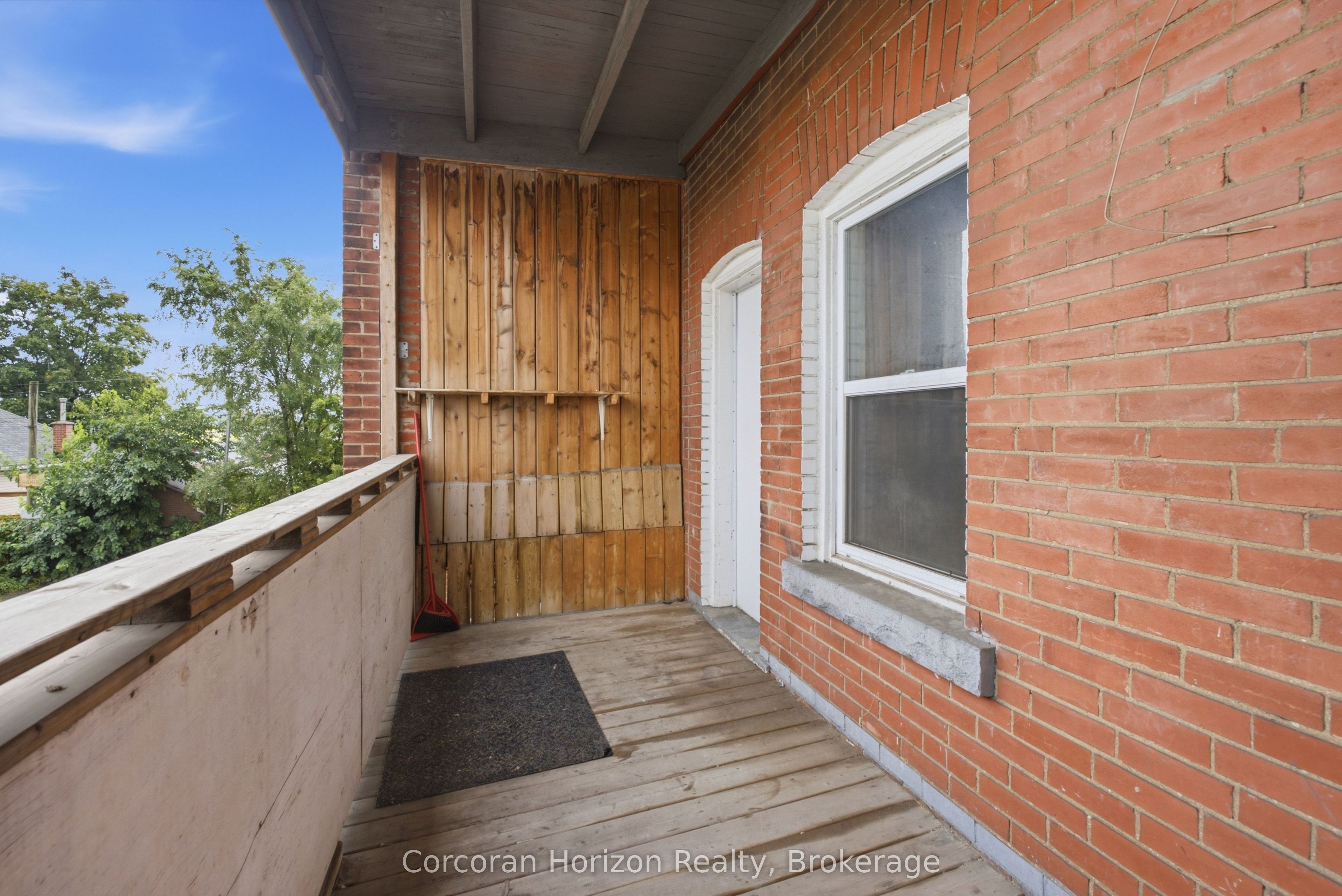 1539-1547 Barton Street E Property Photo 13