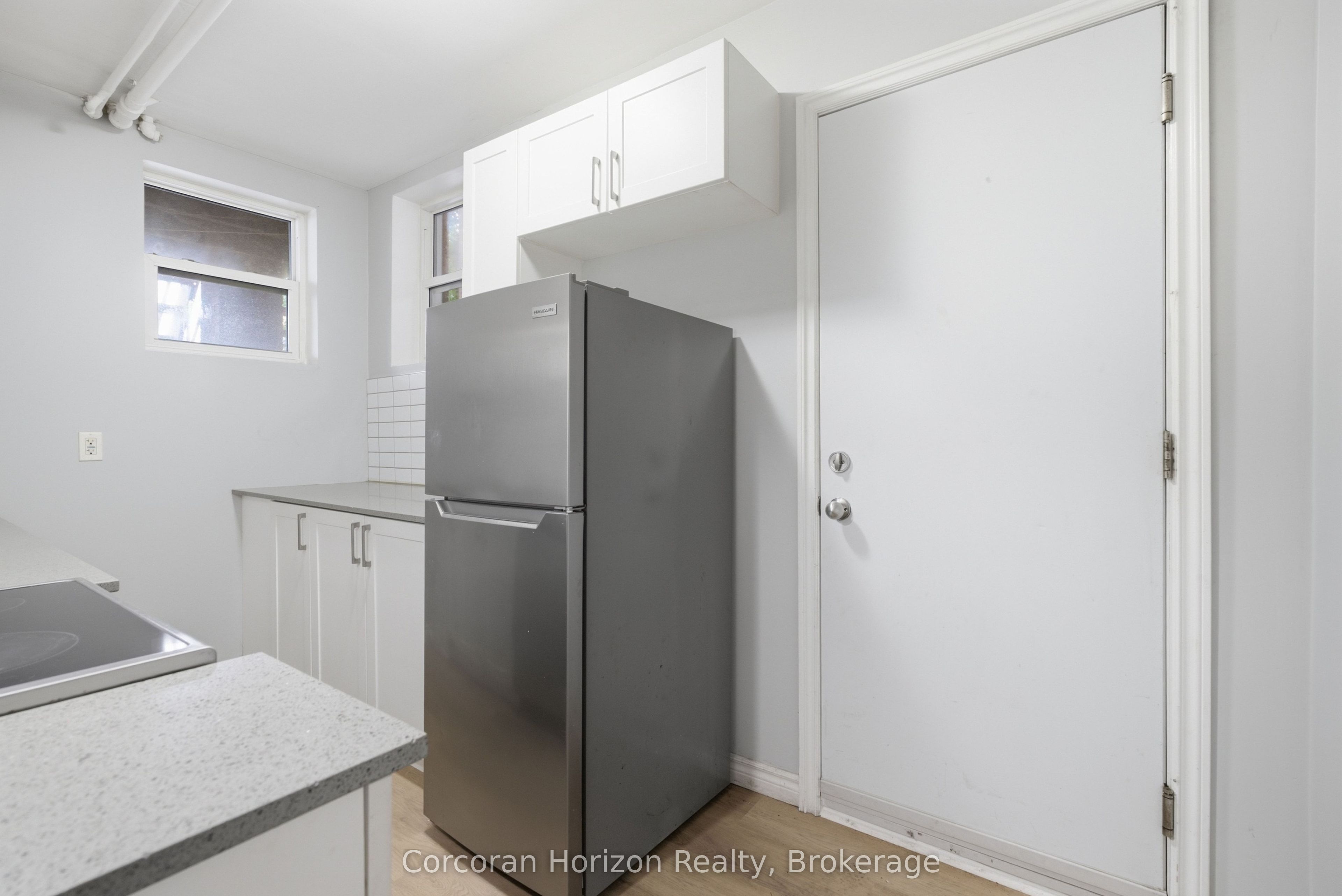 1539-1547 Barton Street E Property Photo 14