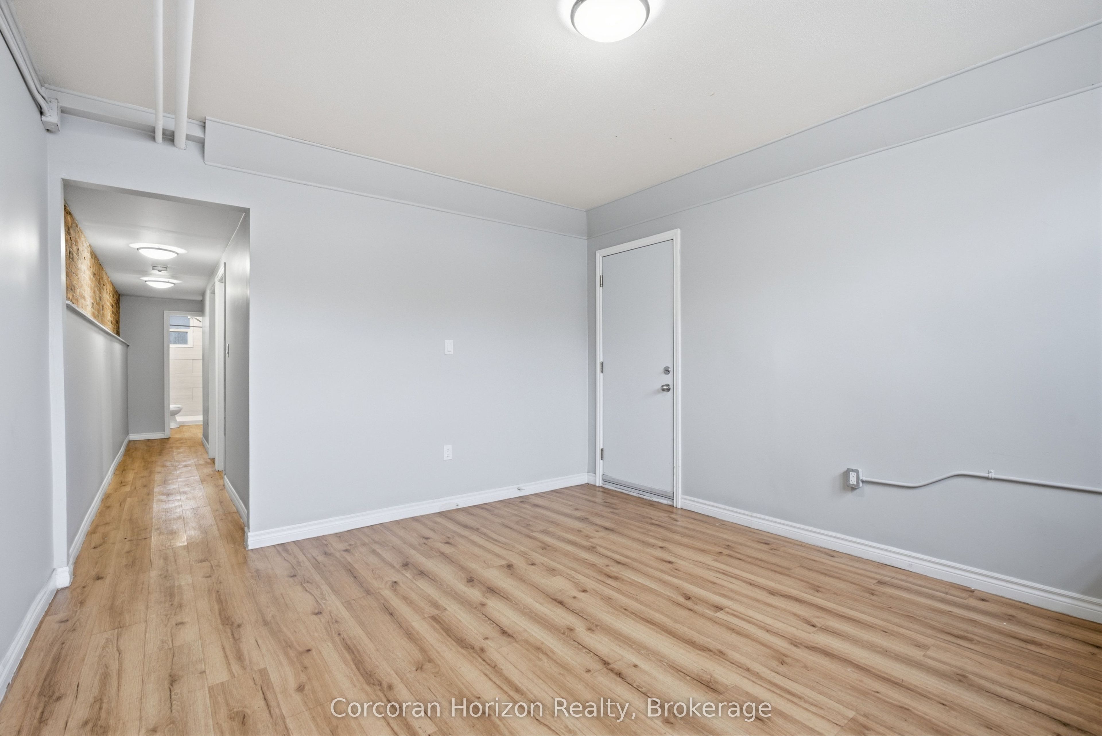 1539-1547 Barton Street E Property Photo 18