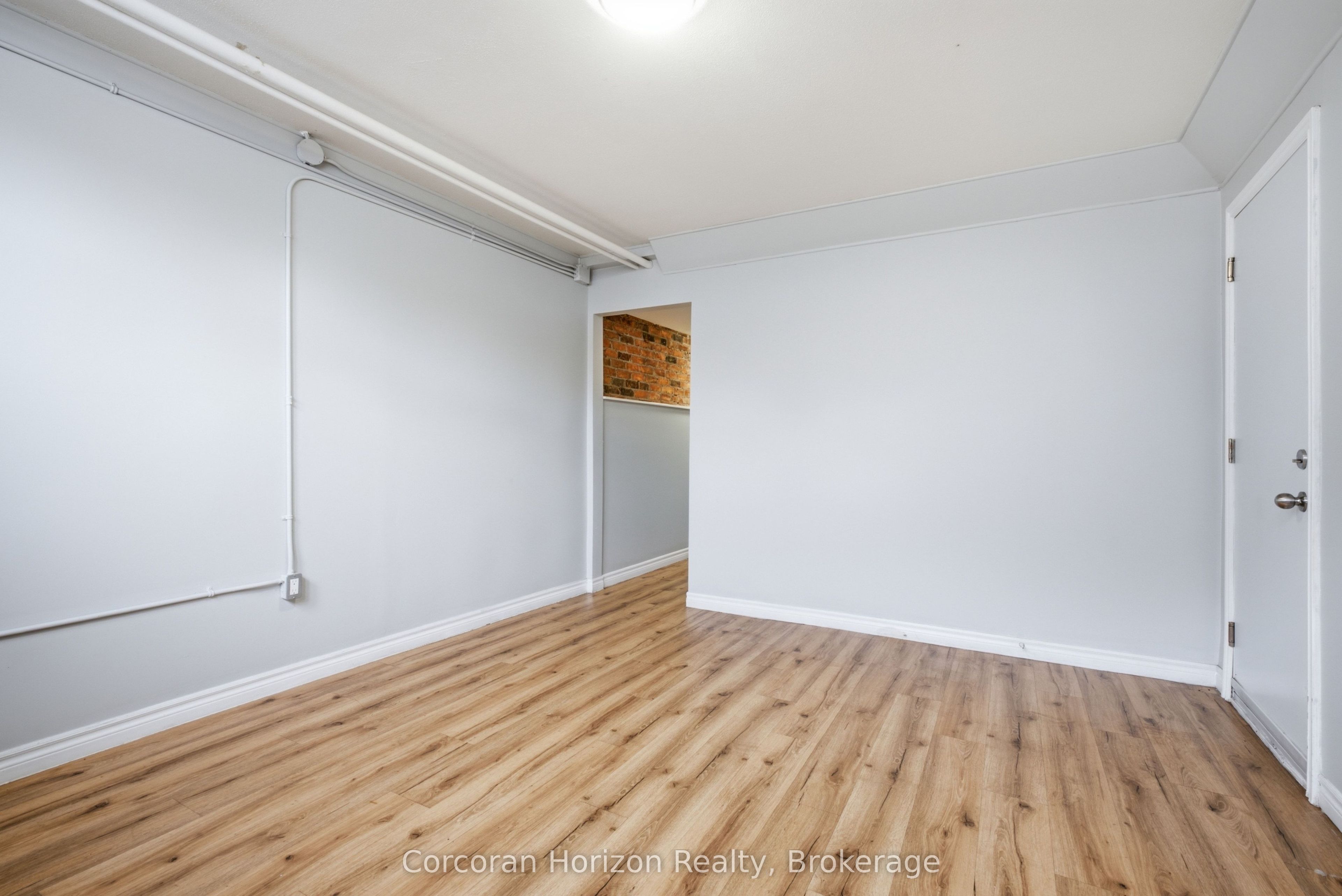 1539-1547 Barton Street E Property Photo 19