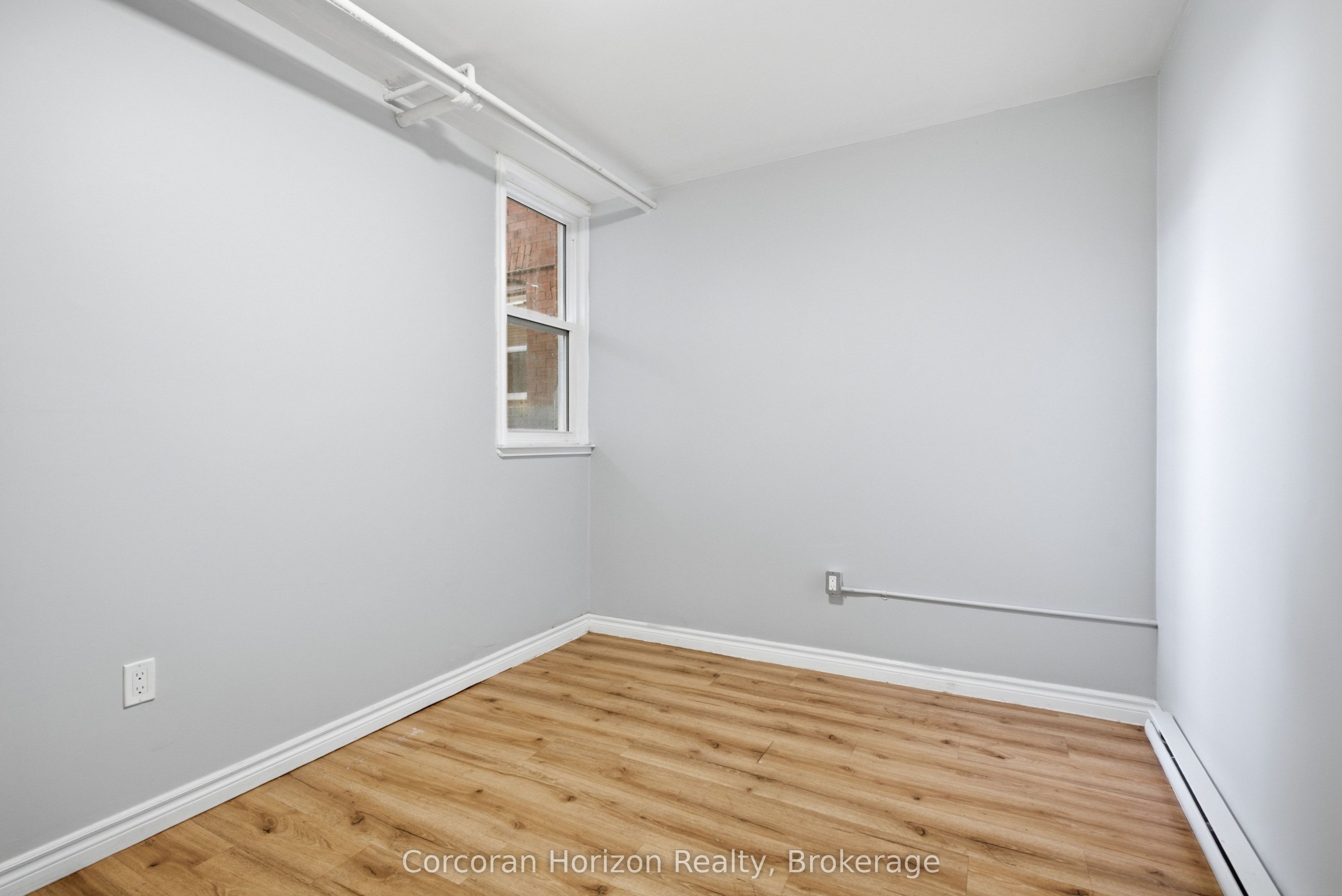 1539-1547 Barton Street E Property Photo 21