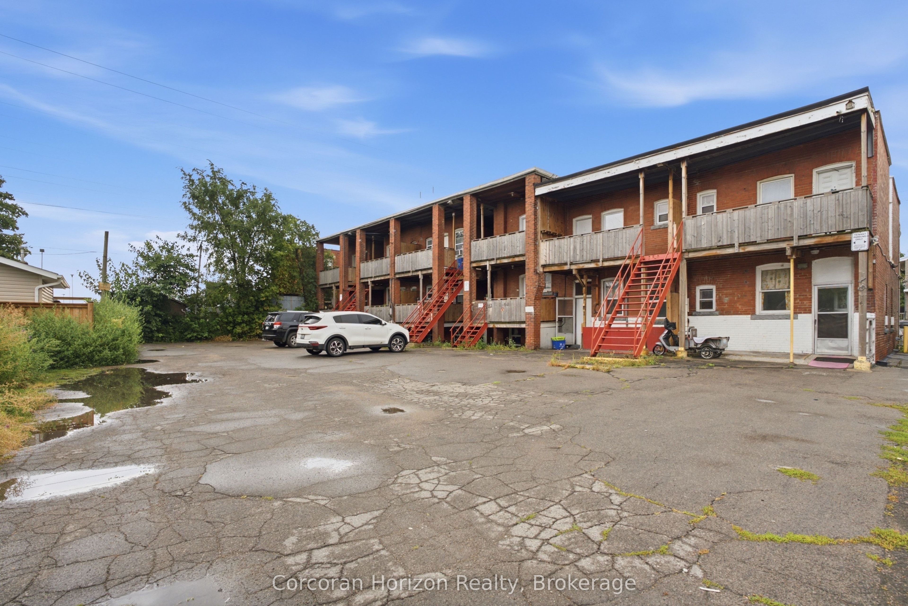 1539-1547 Barton Street E Property Photo 24