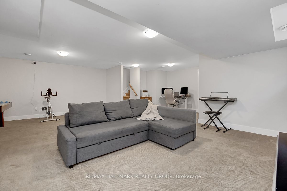 46 Hurdis Way Property Photo 34