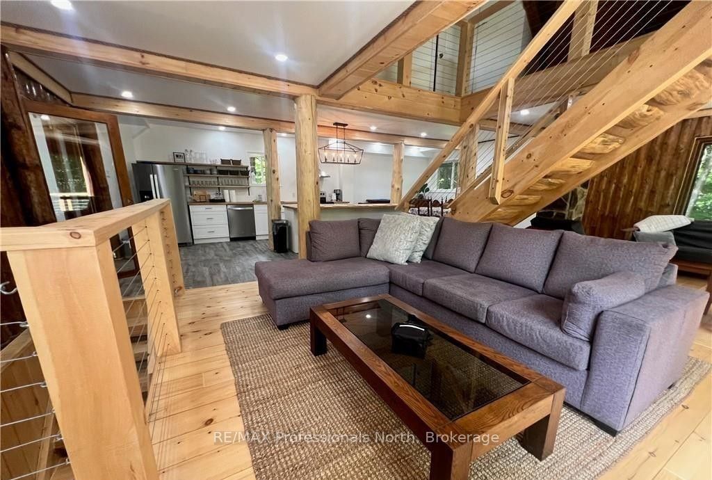298 Angus Point Road Property Photo 15