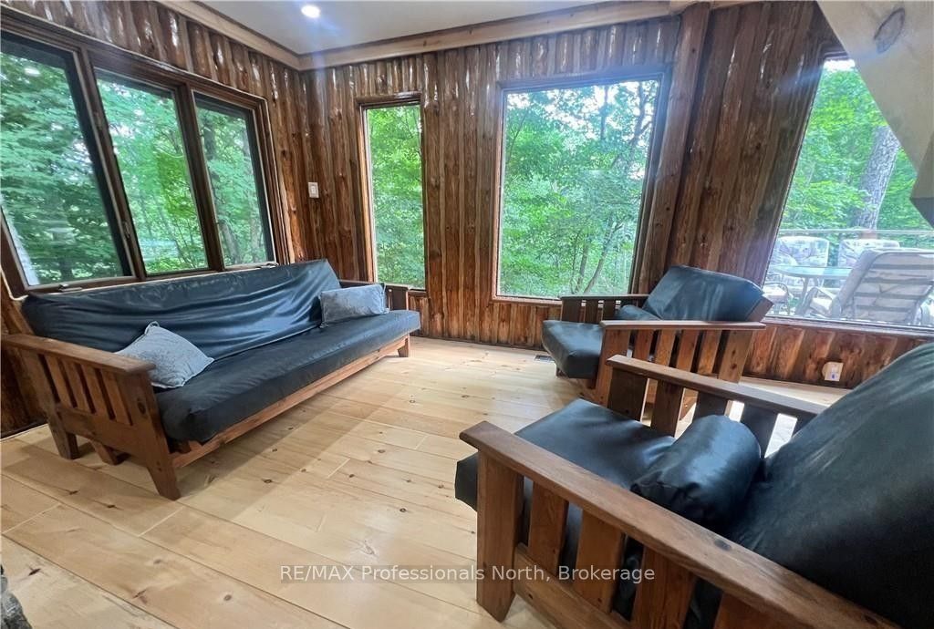 298 Angus Point Road Property Photo 17