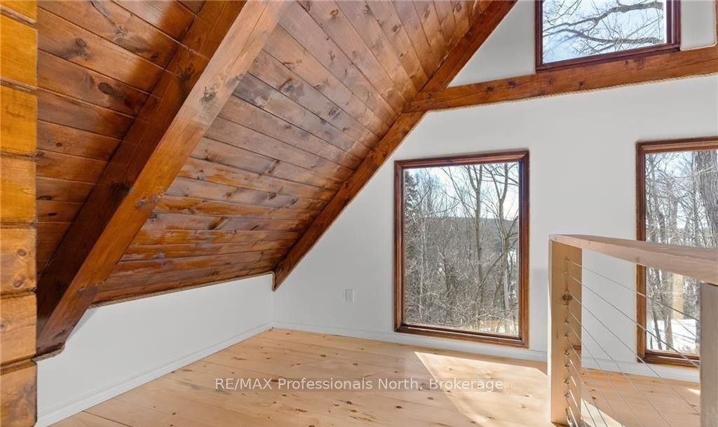 298 Angus Point Road Property Photo 21