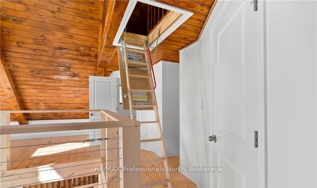 298 Angus Point Road Property Photo 25